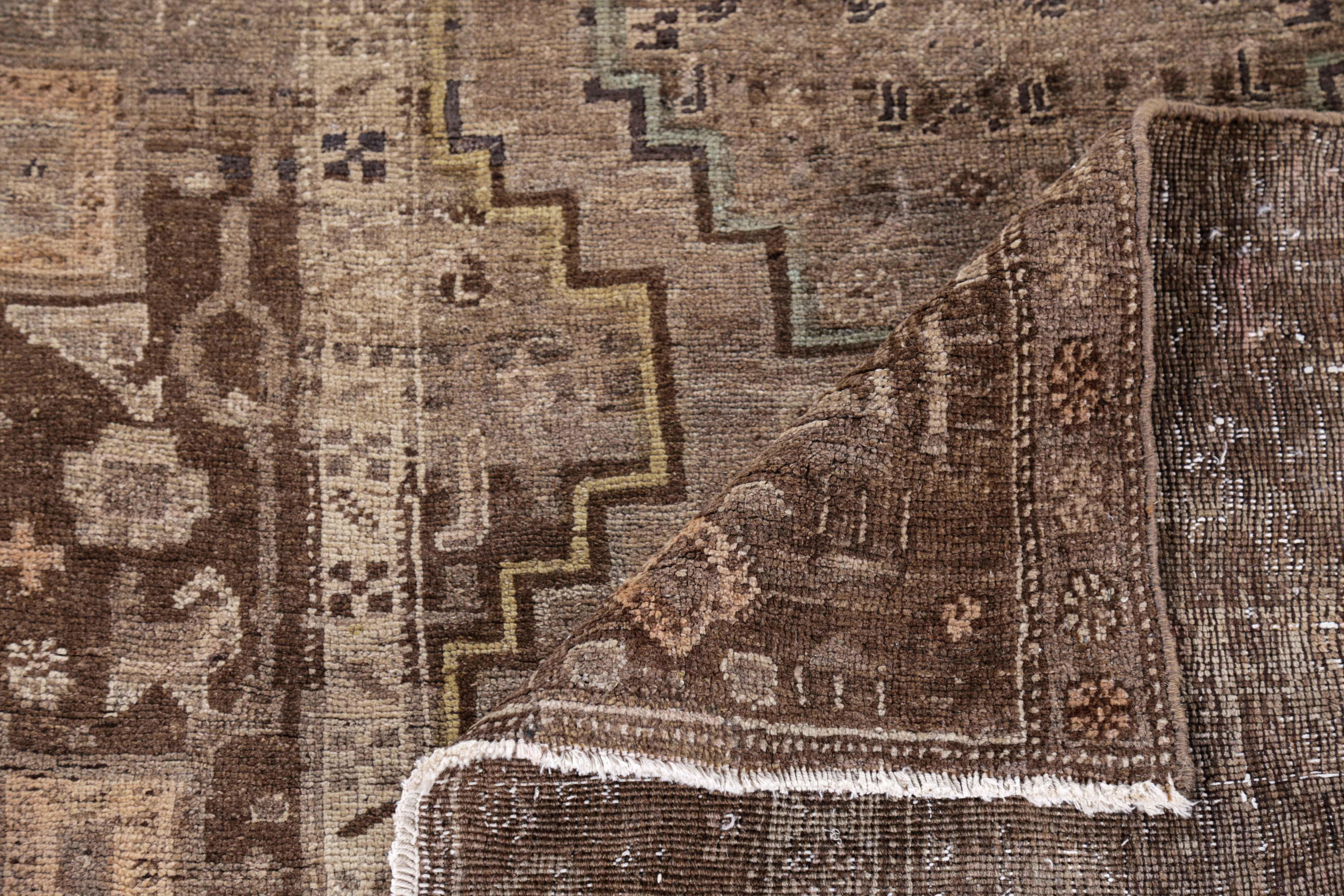 Tapis persan ancien design Bijar Excellent état - En vente à Dallas, TX