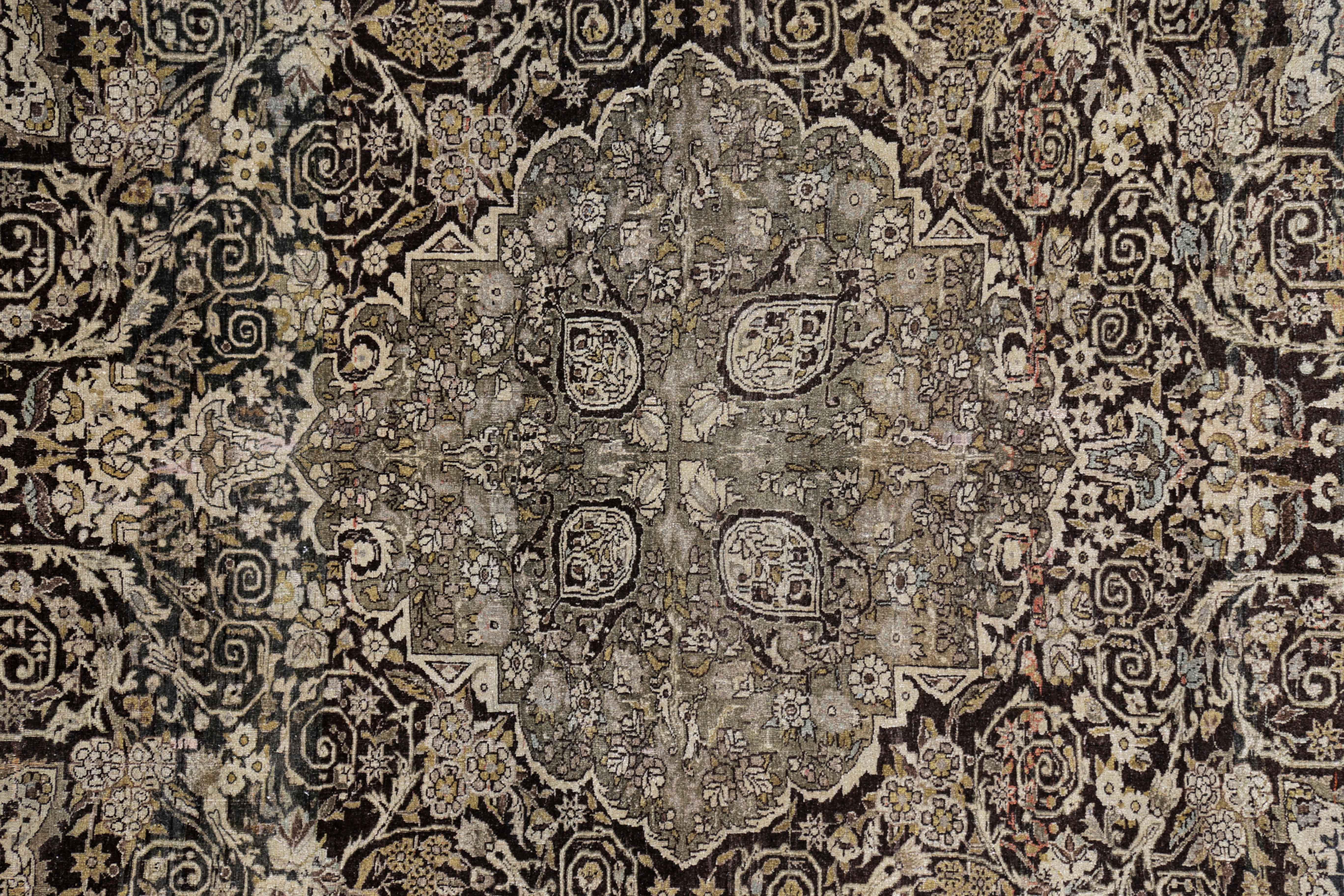 Autre Tapis persan ancien design Bijar en vente