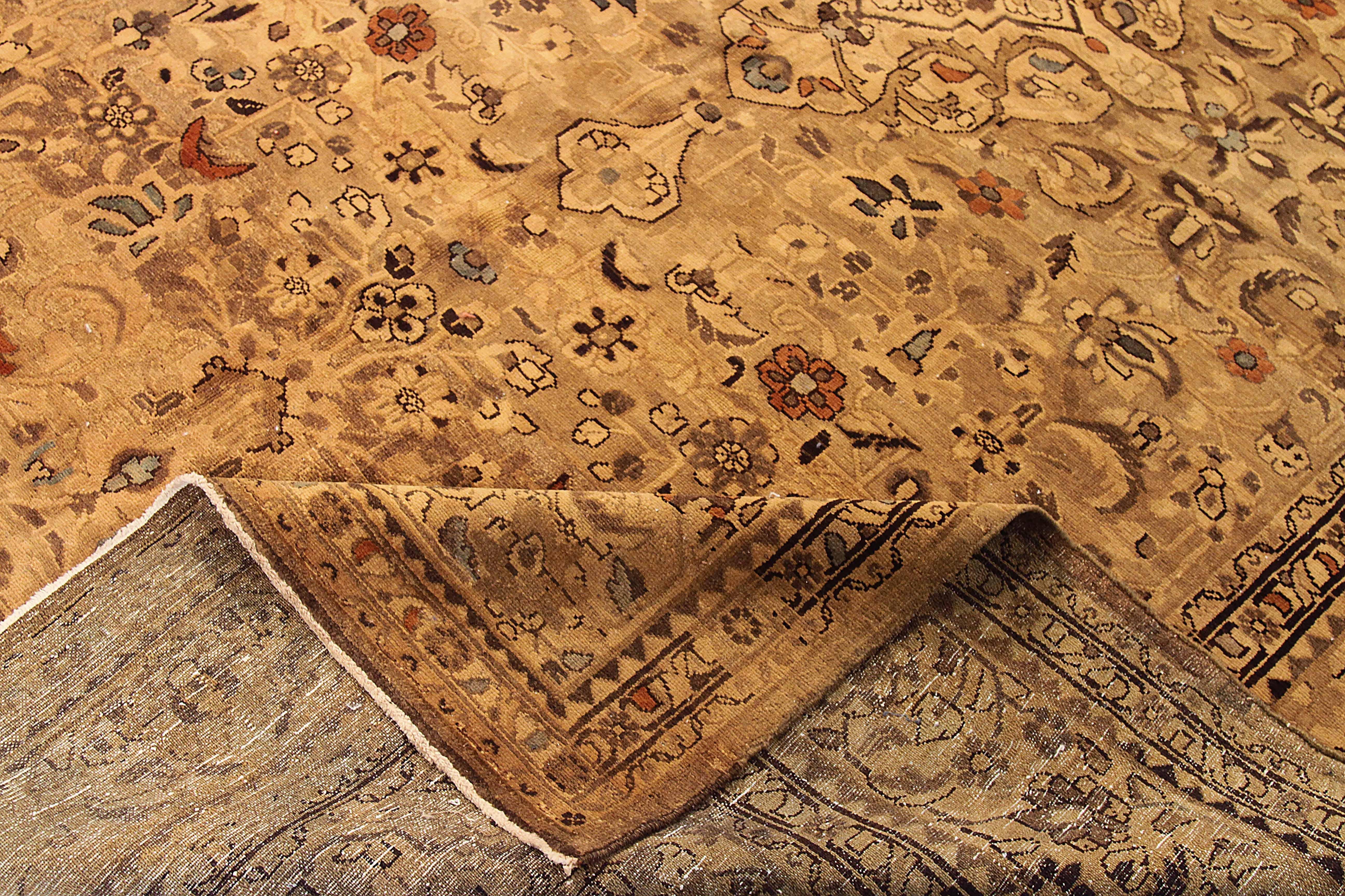 Perse Tapis persan ancien à motifs Hamedan en vente