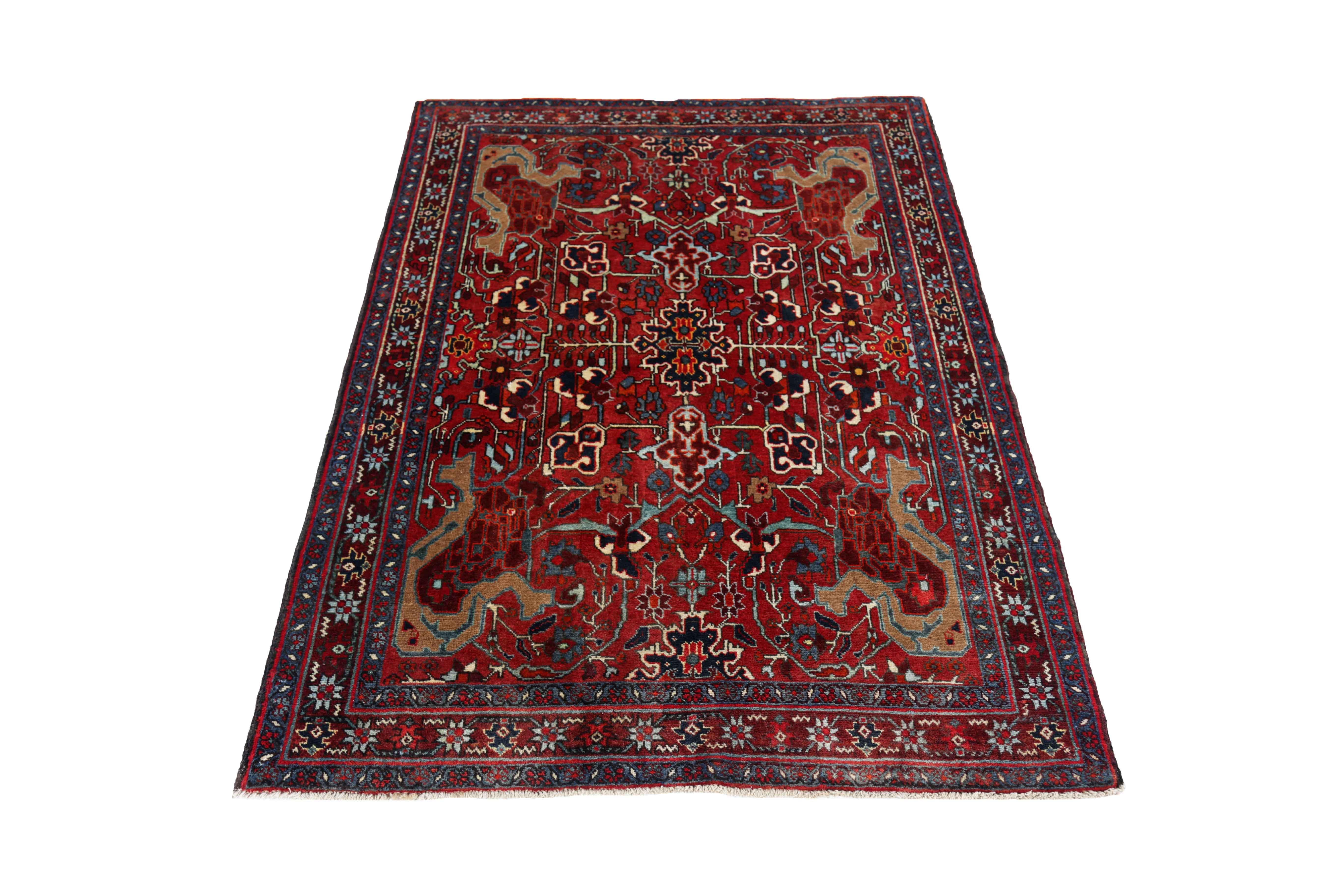 Antique Persian area rug handwoven from the finest sheep’s wool. It’s colored with all-natural vegetable dyes that are safe for humans and pets. It’s a traditional Heriz design handwoven by expert artisans. It’s a lovely area rug that can be