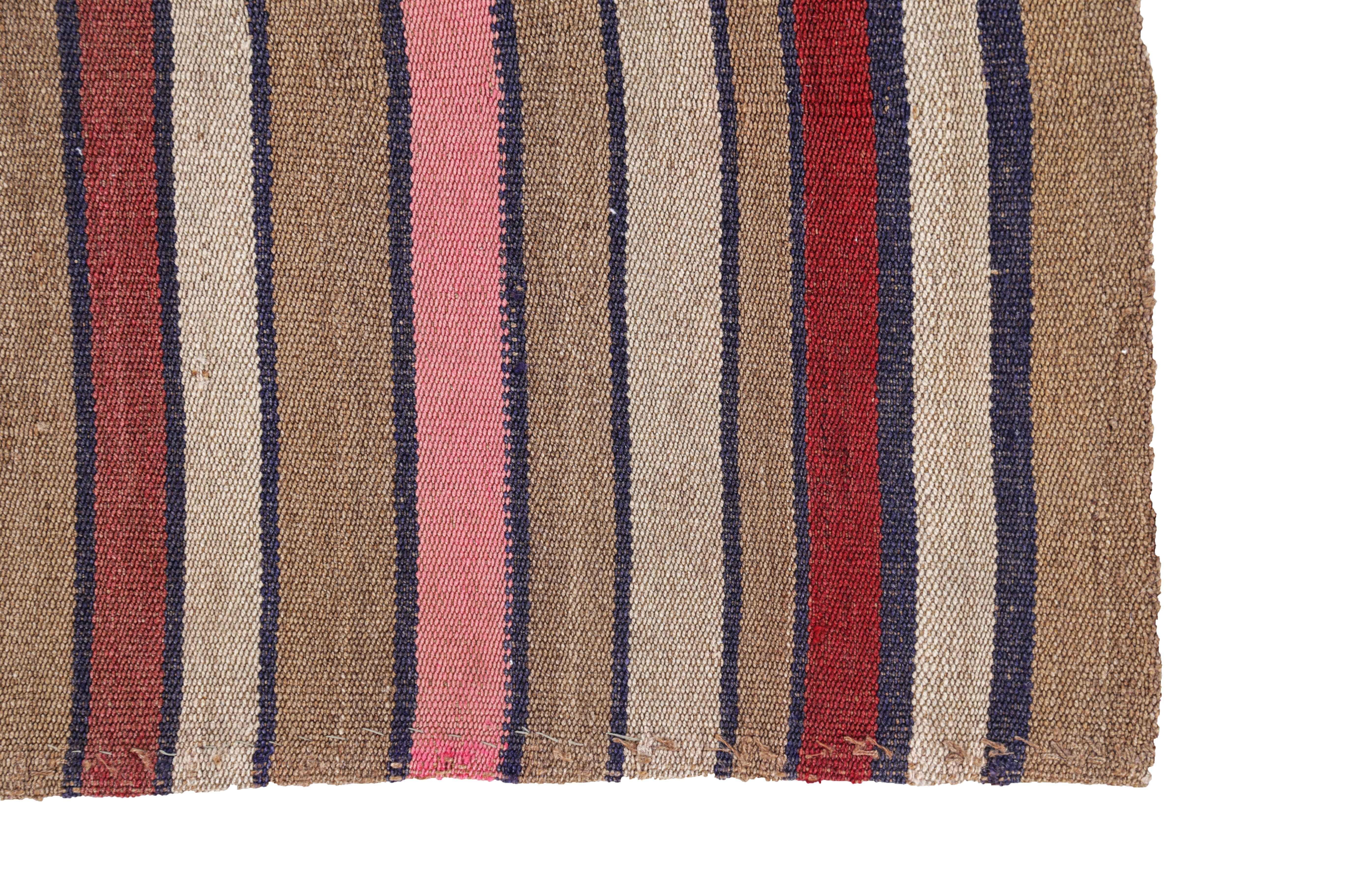 Perse Tapis persan ancien design Jajim en vente