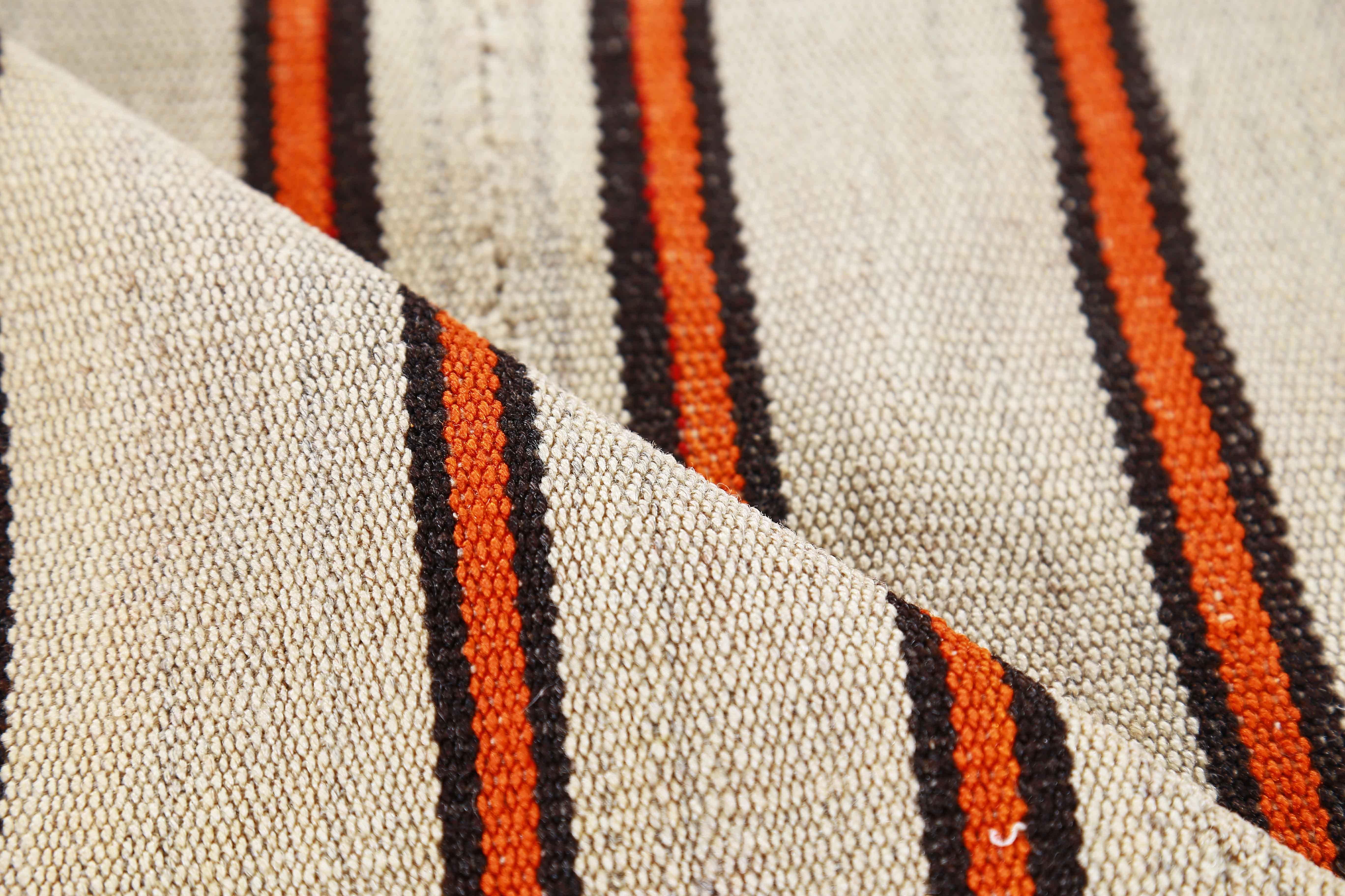 Tapis persan ancien design Jajim Excellent état - En vente à Dallas, TX