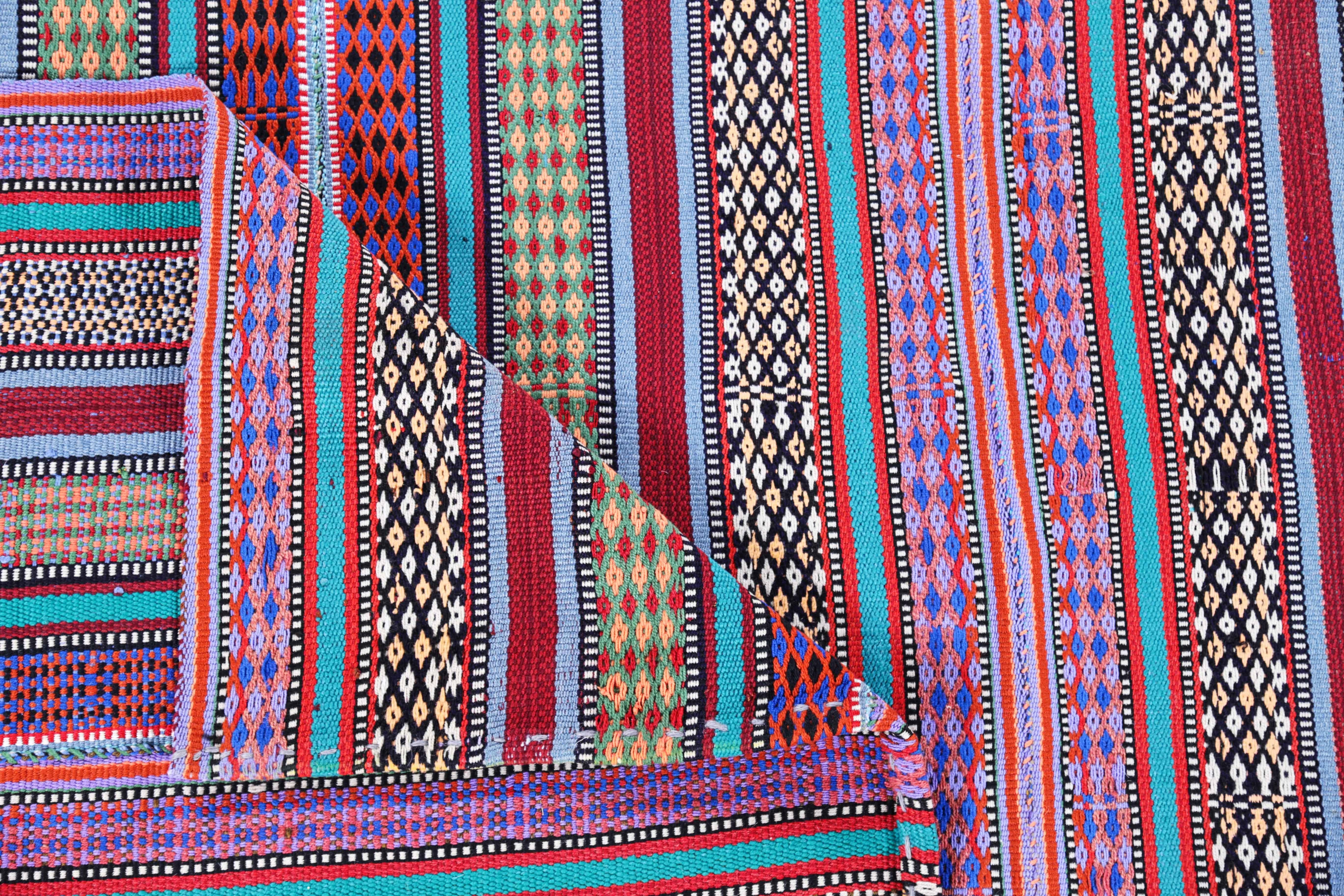 Antiker persischer Teppich im Jajim-Design im Zustand „Hervorragend“ im Angebot in Dallas, TX