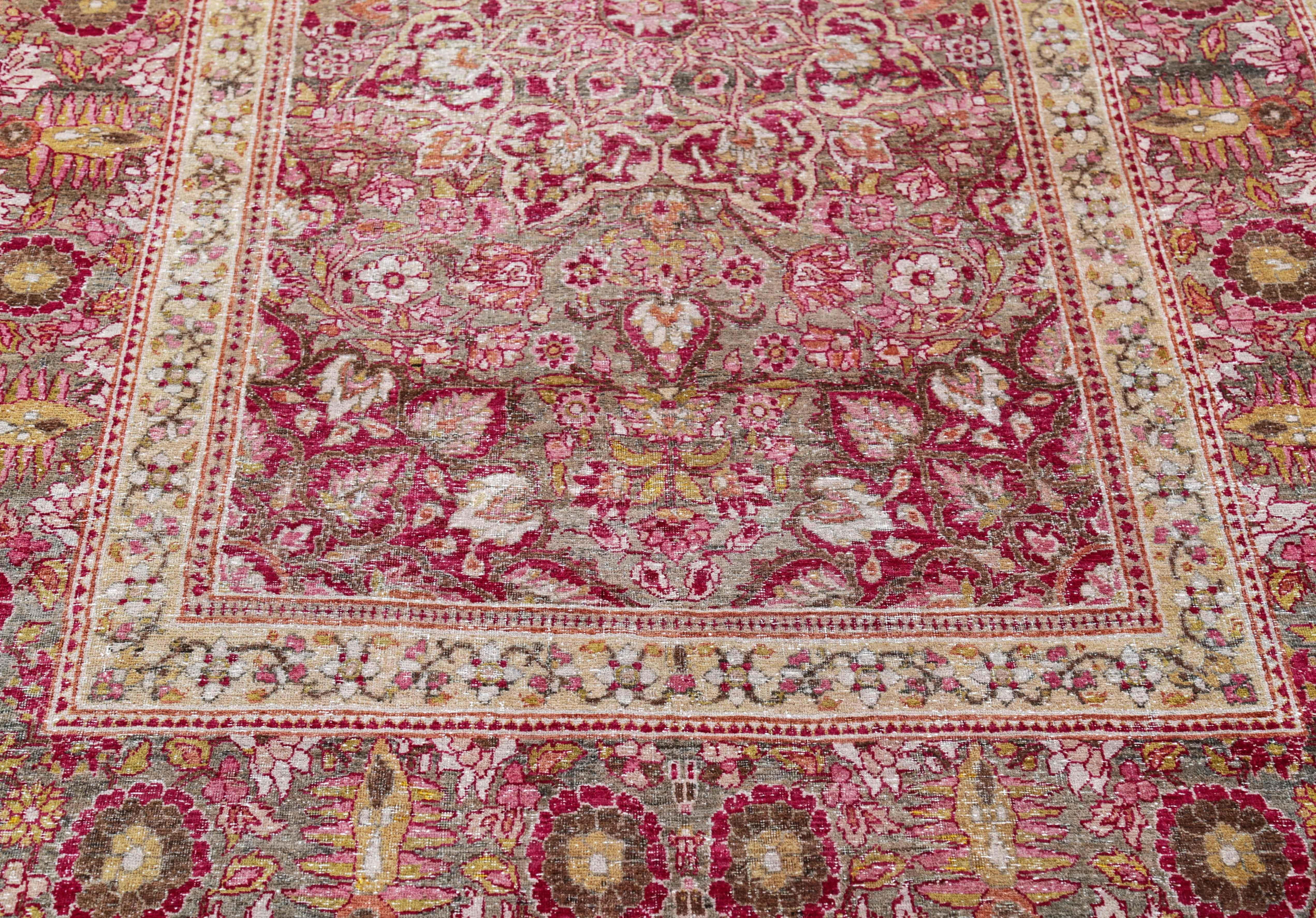 Autre Tapis persan ancien à motif Kerman en vente