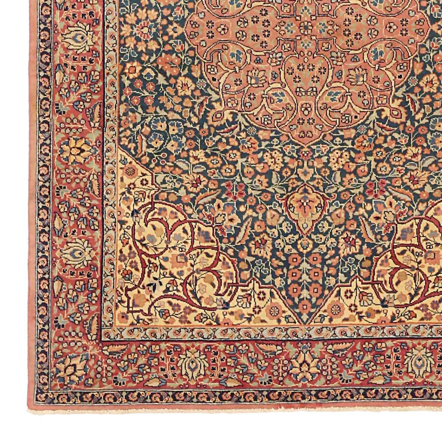 Autre Tapis persan ancien à motif Khoy en vente