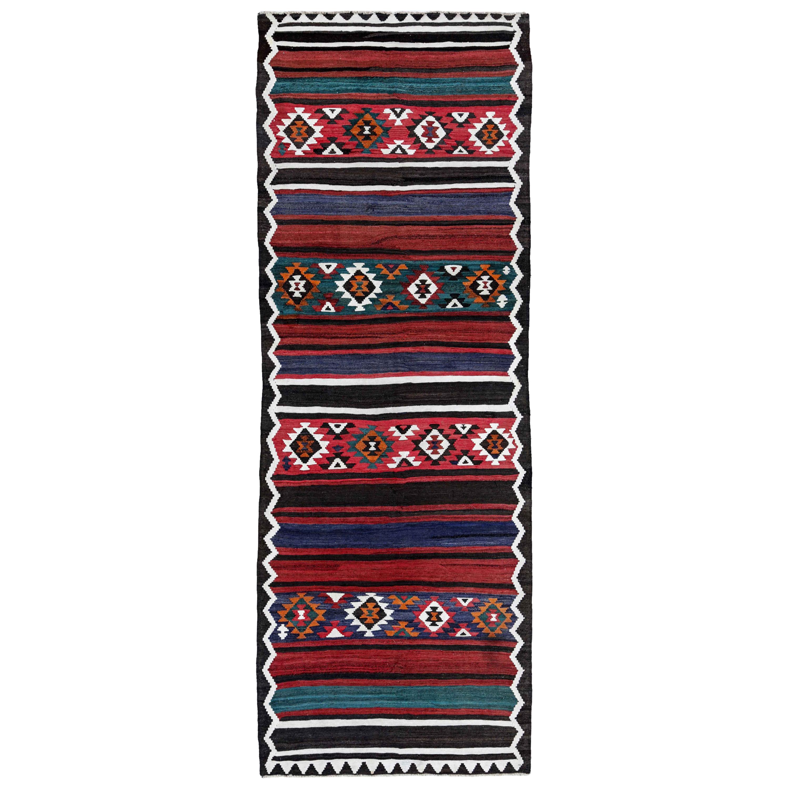 Tapis persan ancien Kilim Design