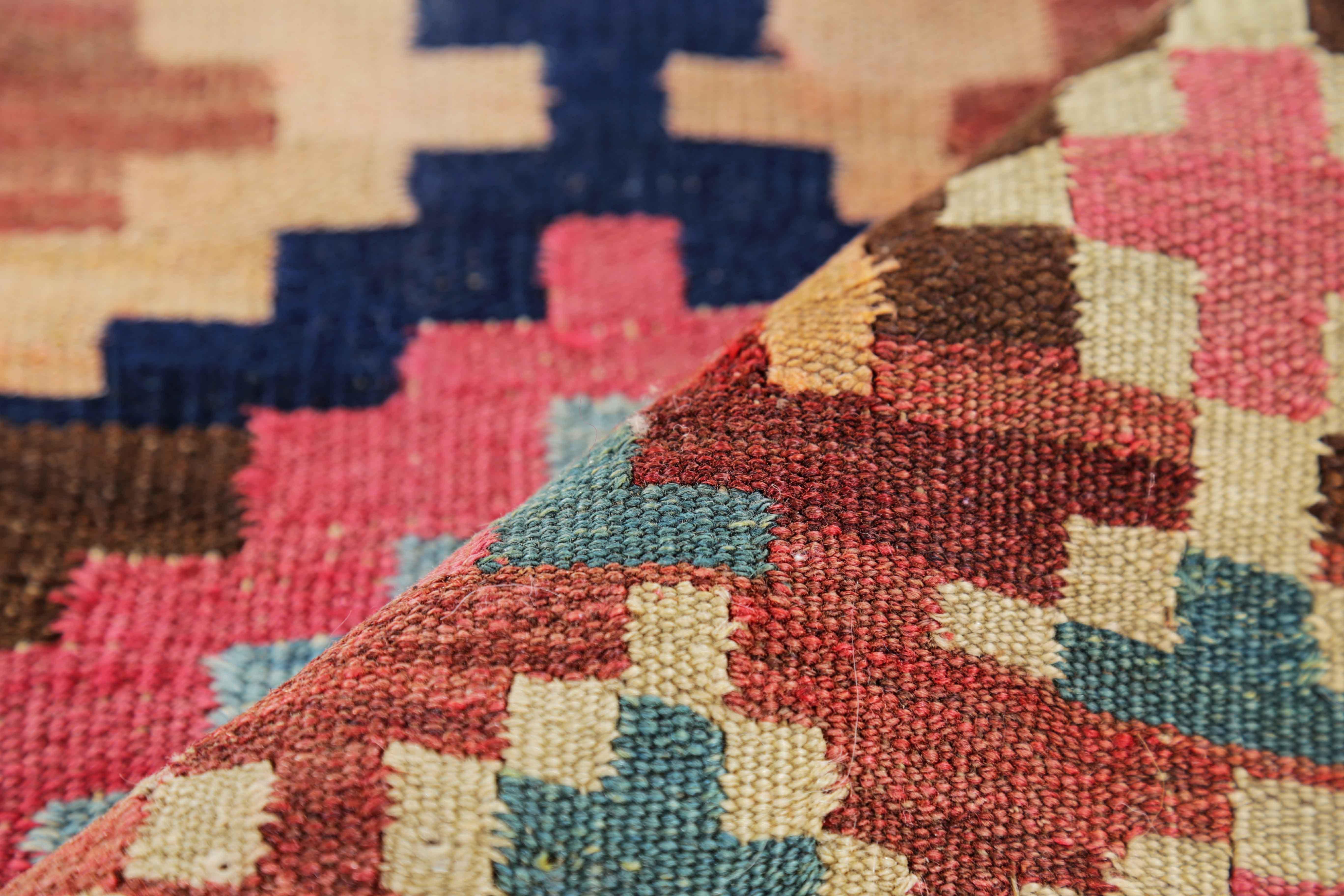 XX secolo Antico tappeto persiano Rug & Kilim Design in vendita