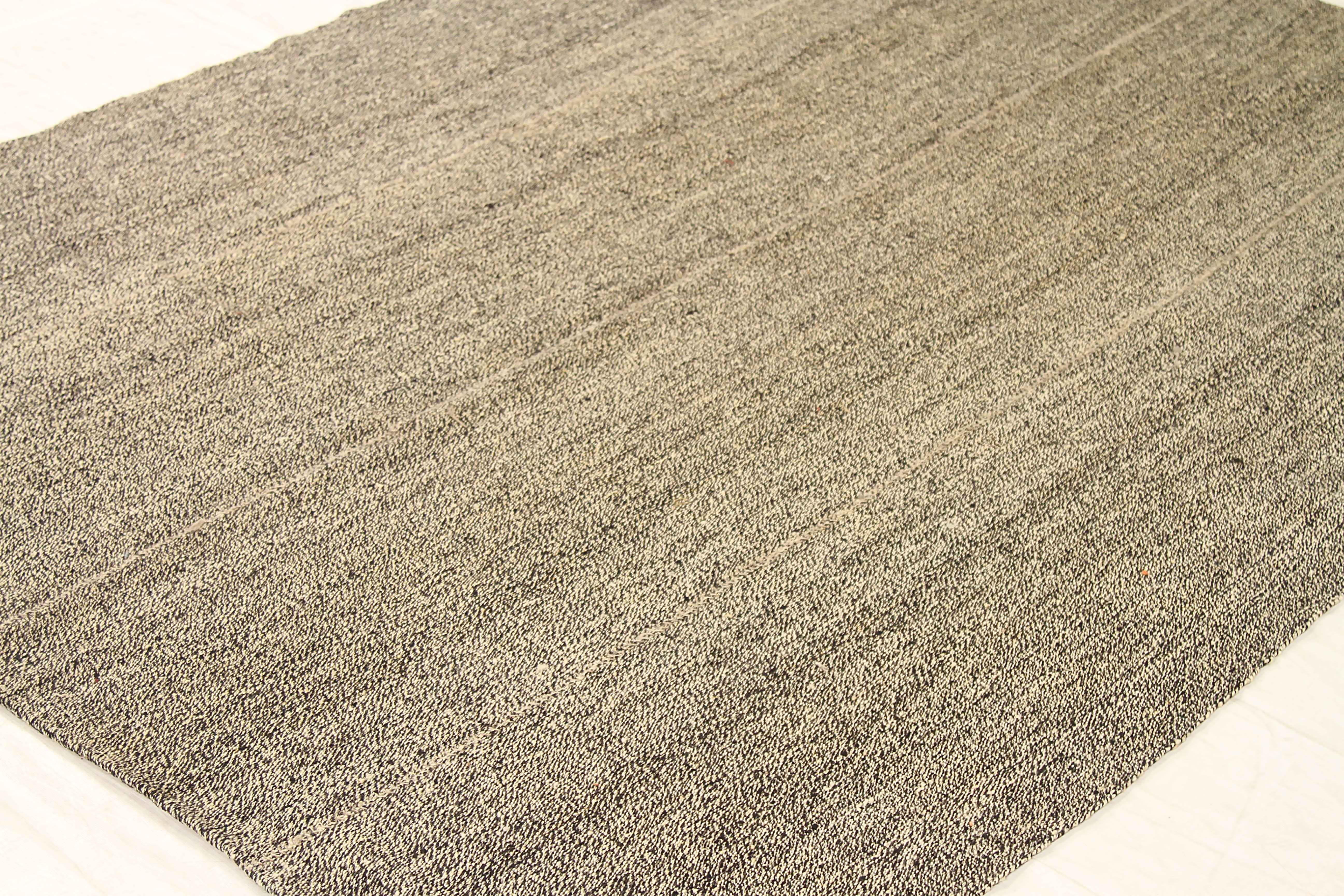 Perse Tapis persan ancien à motif Kilim en vente