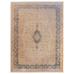 Tapis persan ancien à motif de parure Overdye