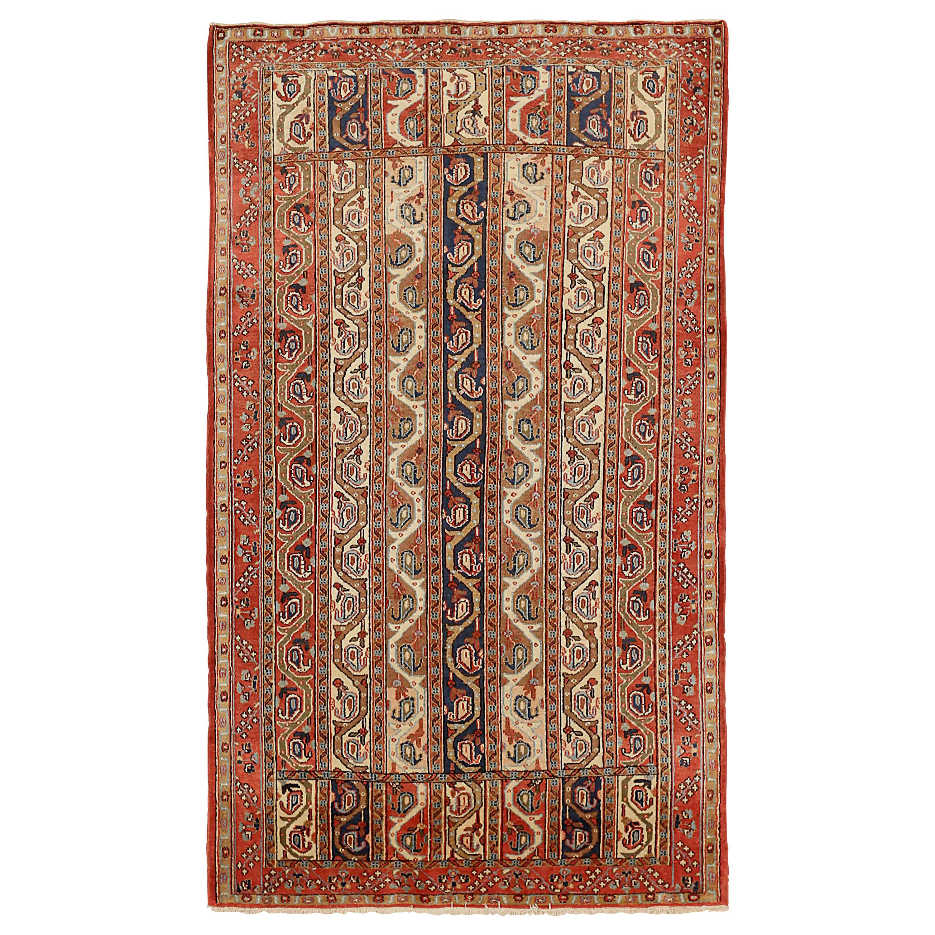 Antiker persischer Teppich im Qom-Design