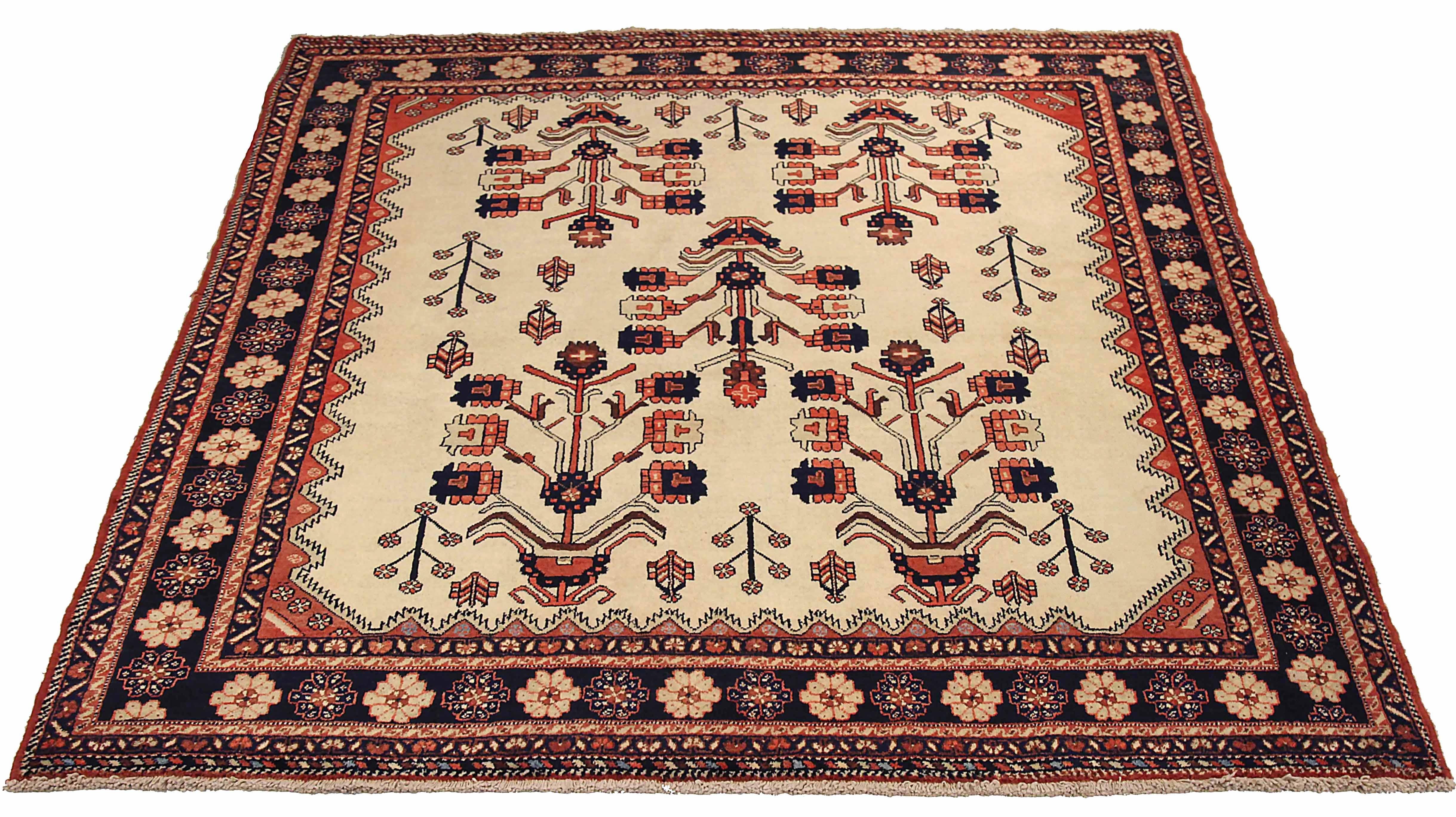 Ancien tapis persan tissé à la main à partir de la meilleure laine de mouton. Il est coloré avec des colorants végétaux entièrement naturels, sans danger pour les humains et les animaux de compagnie. Il s'agit d'un modèle traditionnel Sirjan tissé à
