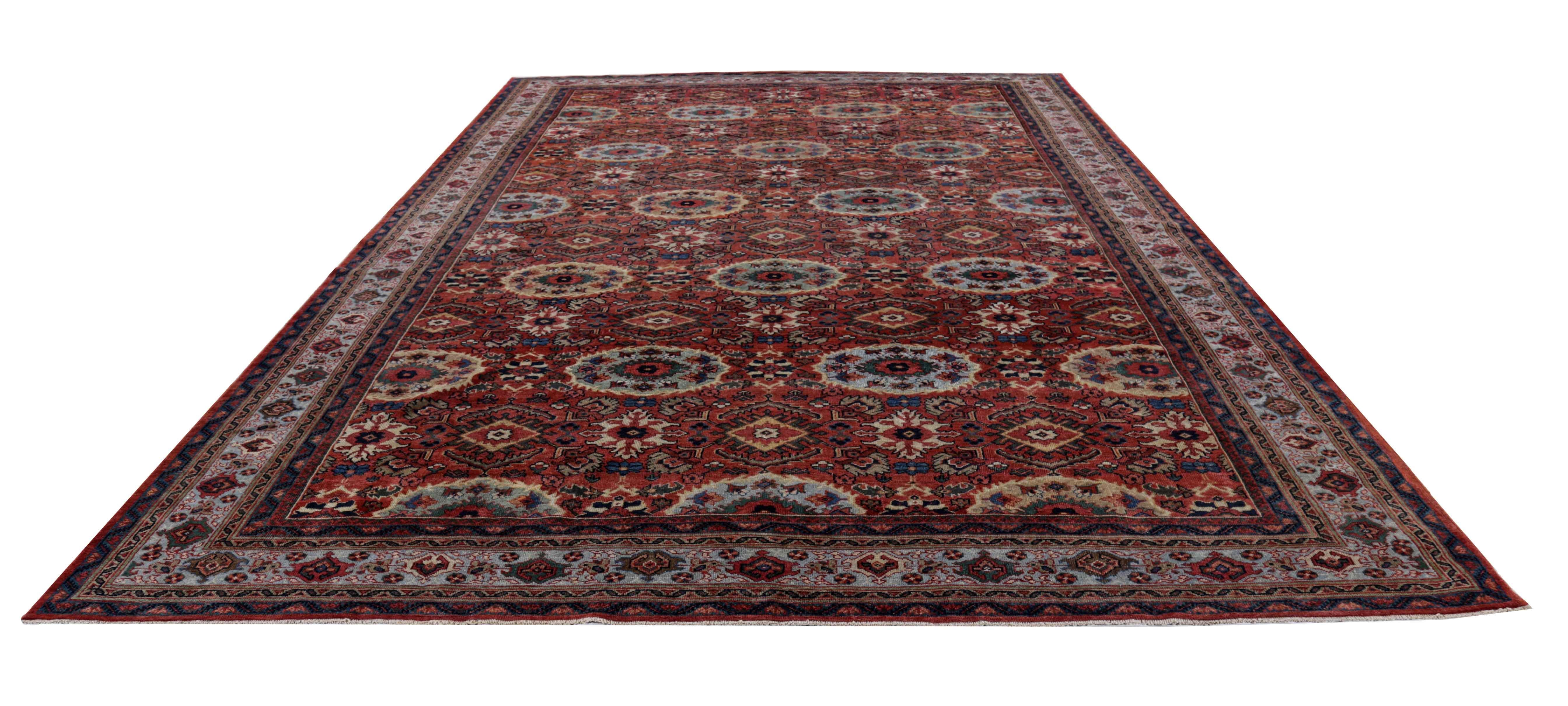 Ancien tapis persan tissé à la main à partir de la meilleure laine de mouton. Il est coloré avec des colorants végétaux entièrement naturels, sans danger pour les humains et les animaux de compagnie. Il s'agit d'un modèle traditionnel de Sultanabad