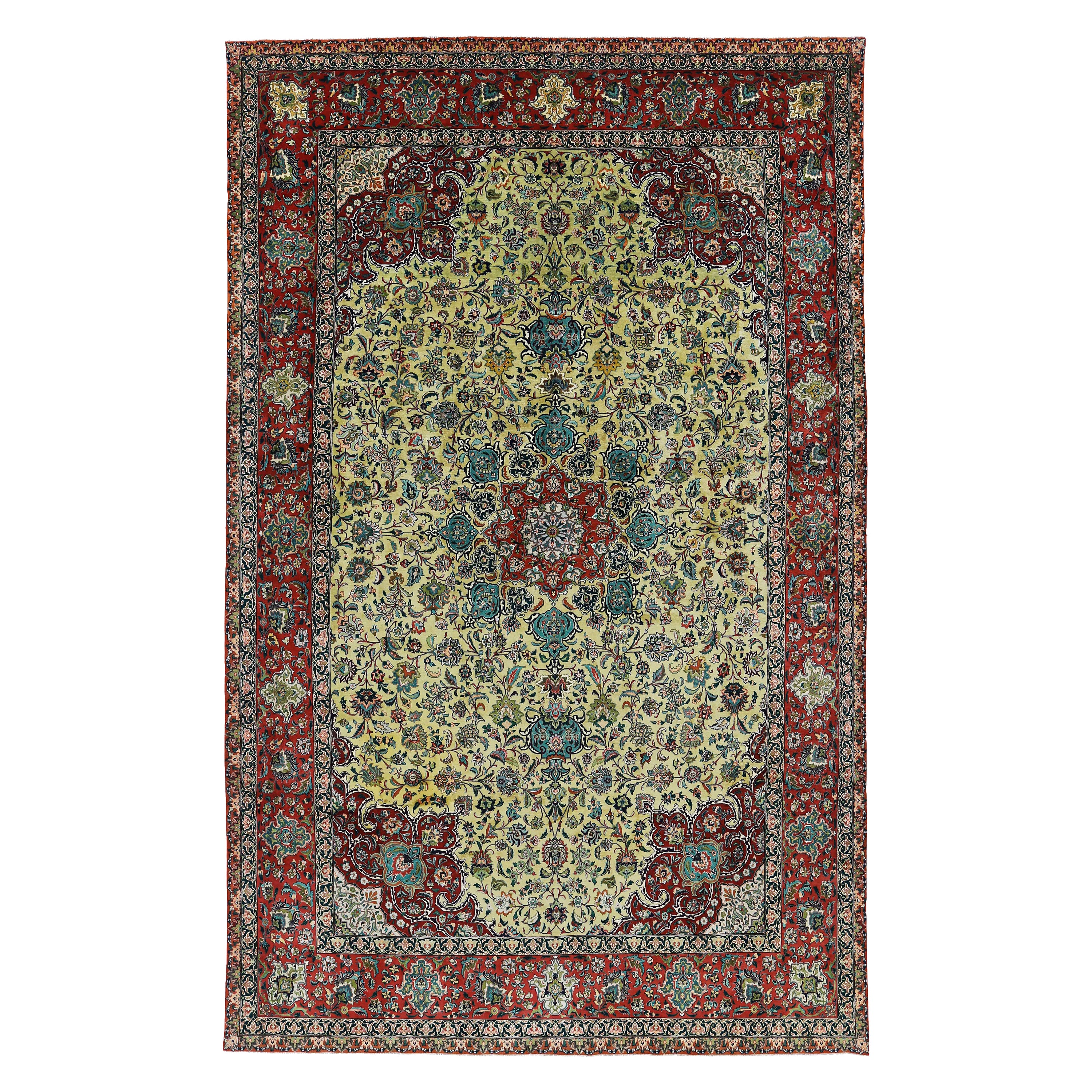 Tapis persan ancien motif Tabriz