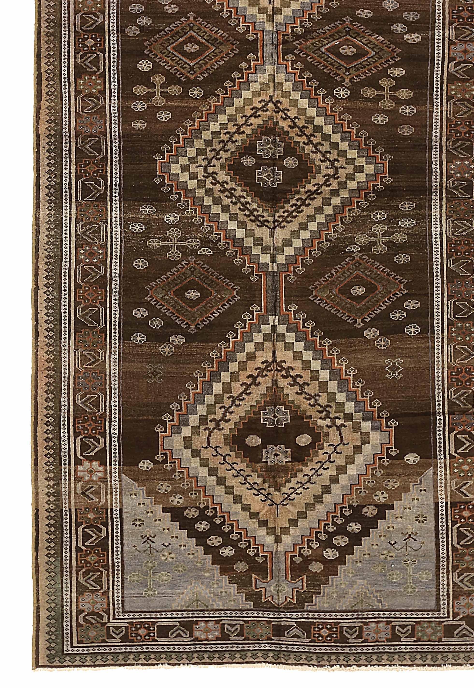 Antiker persischer Teppich Varamin-Design (Sonstiges) im Angebot