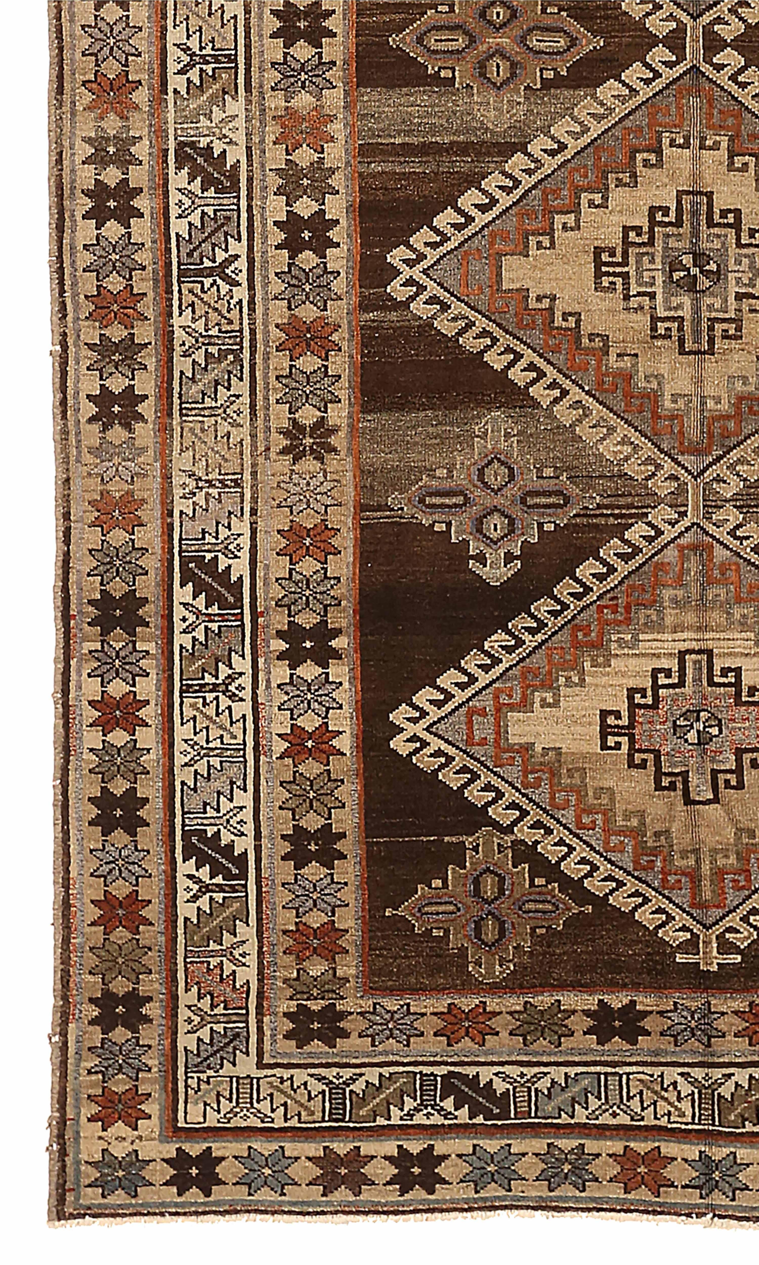 Autre Tapis persan ancien à motif Varamin en vente