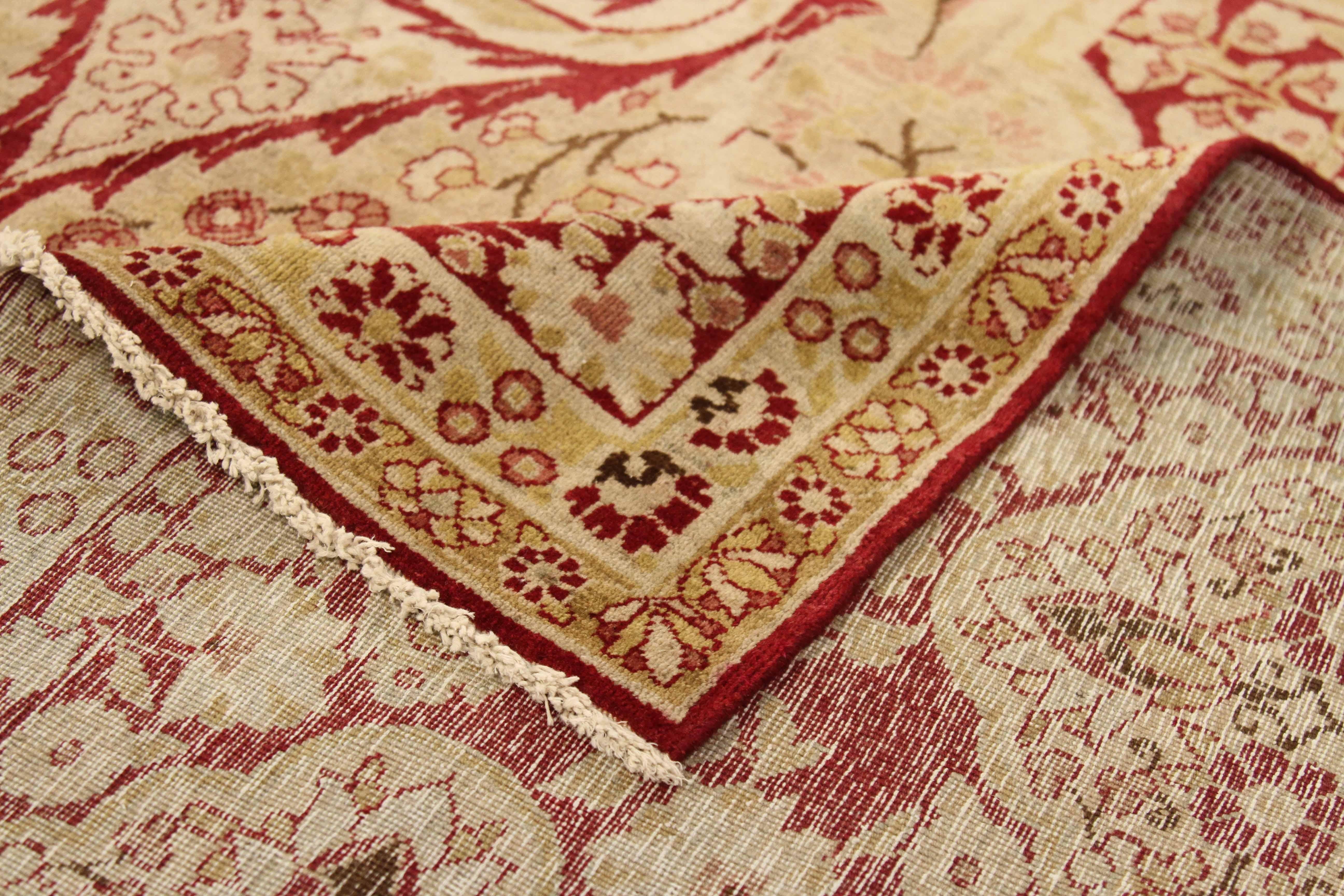 Perse Tapis persan ancien design Yazd en vente