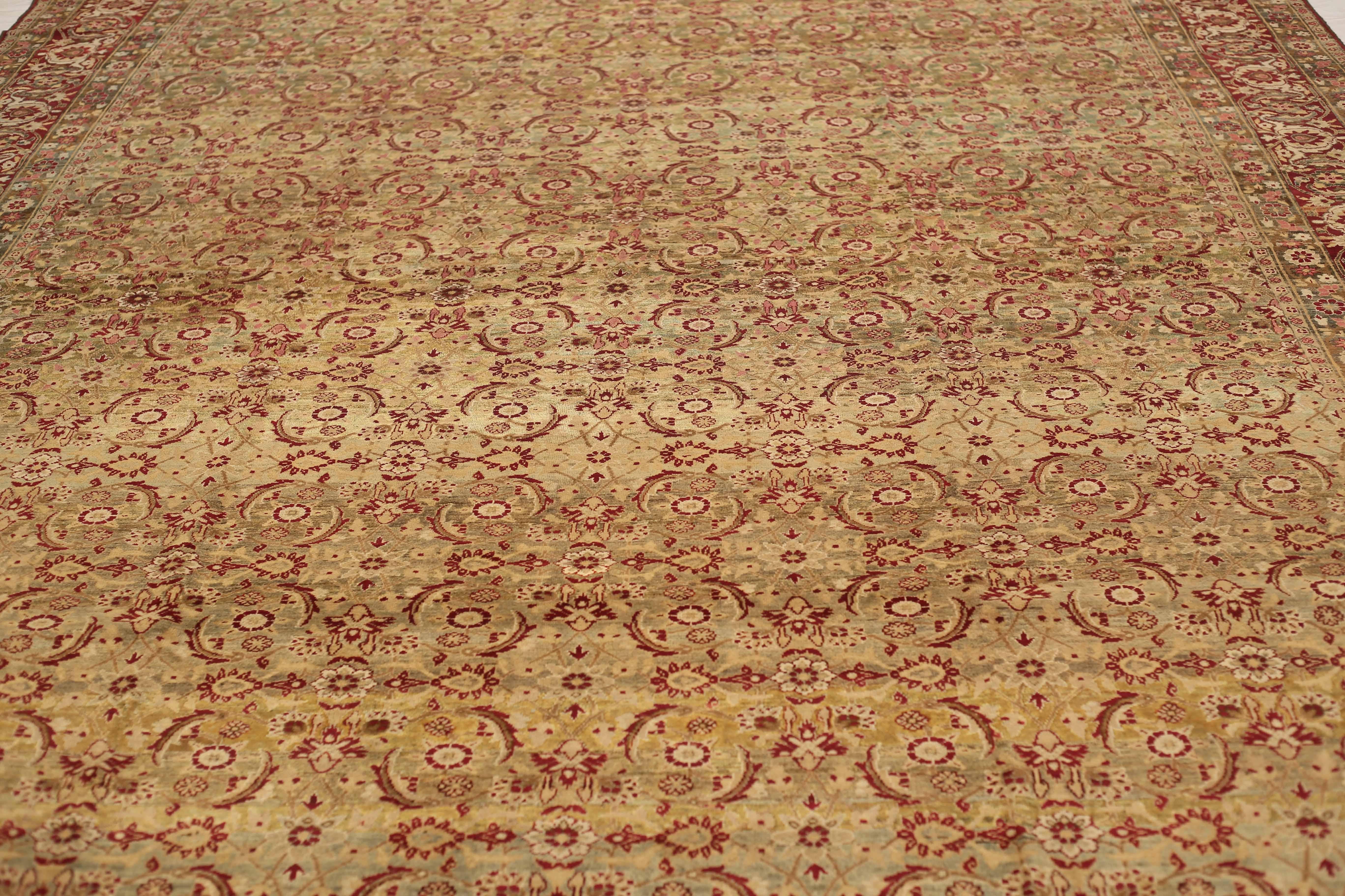 Autre Tapis persan ancien à motif Yazd en vente