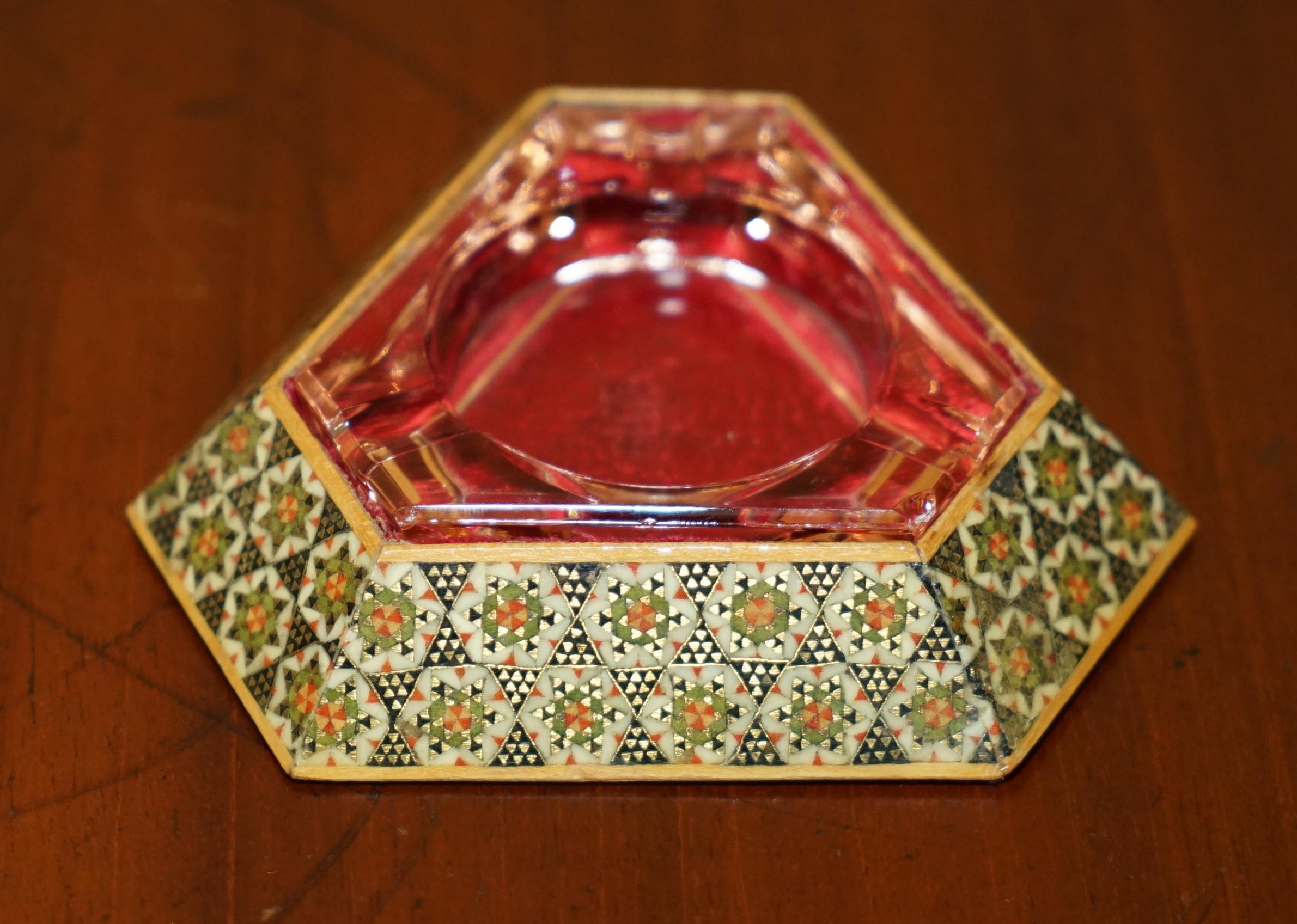 Hand-Crafted ANTIQUE PERSIAN ASHTRAY WiTH CRANBERRY GLASS TRIANGLE INTERNAL TRAY For Sale