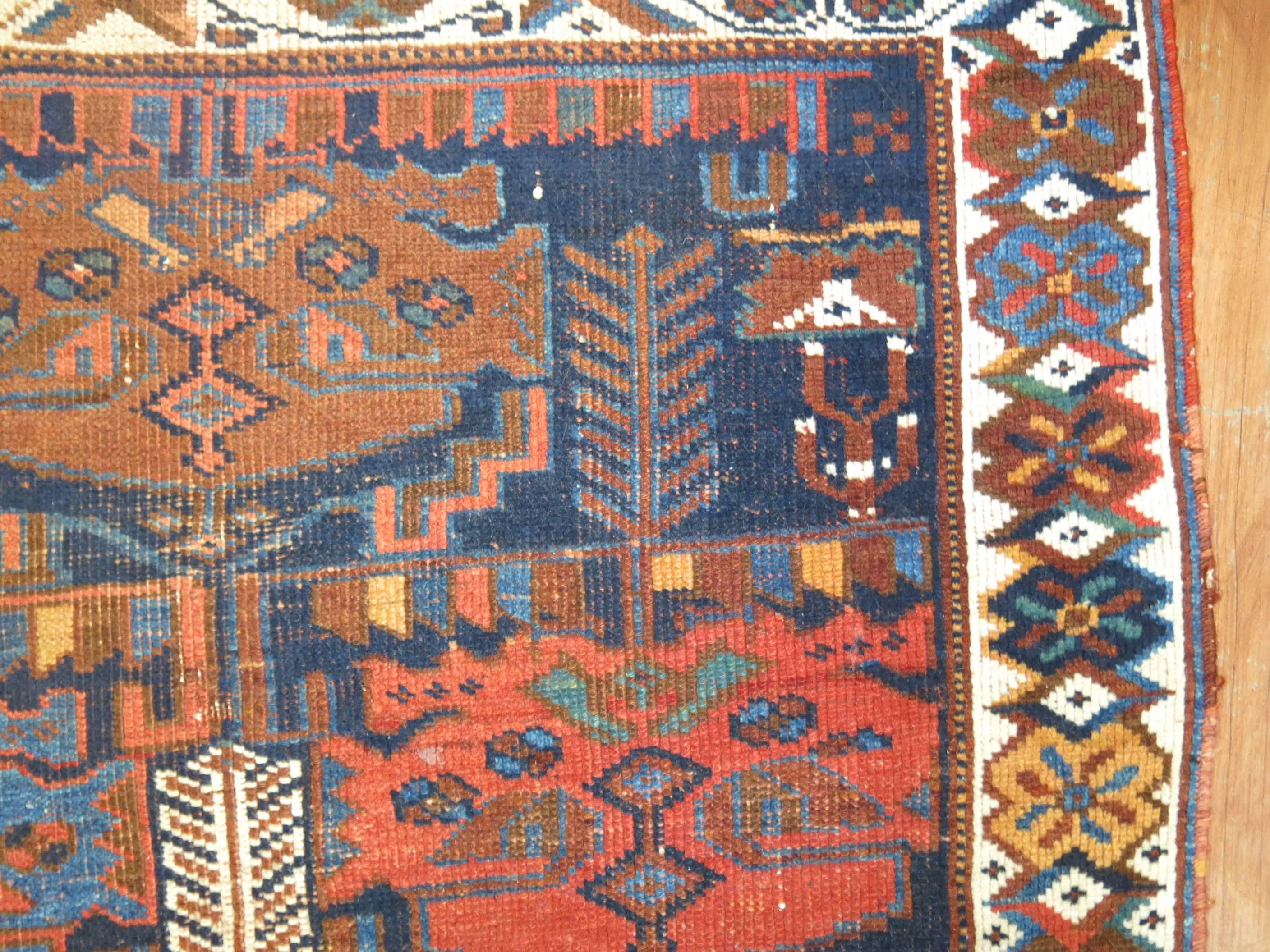 tapis persan Afshar à facettes du 19e siècle.