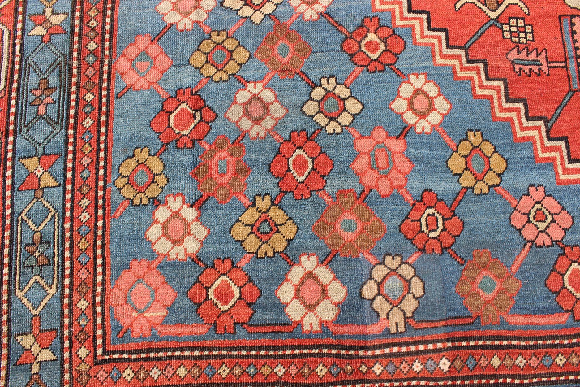 Antique Persian Bakhshaish Carpet with a Unique Geometric Medallion and Design For Sale 1