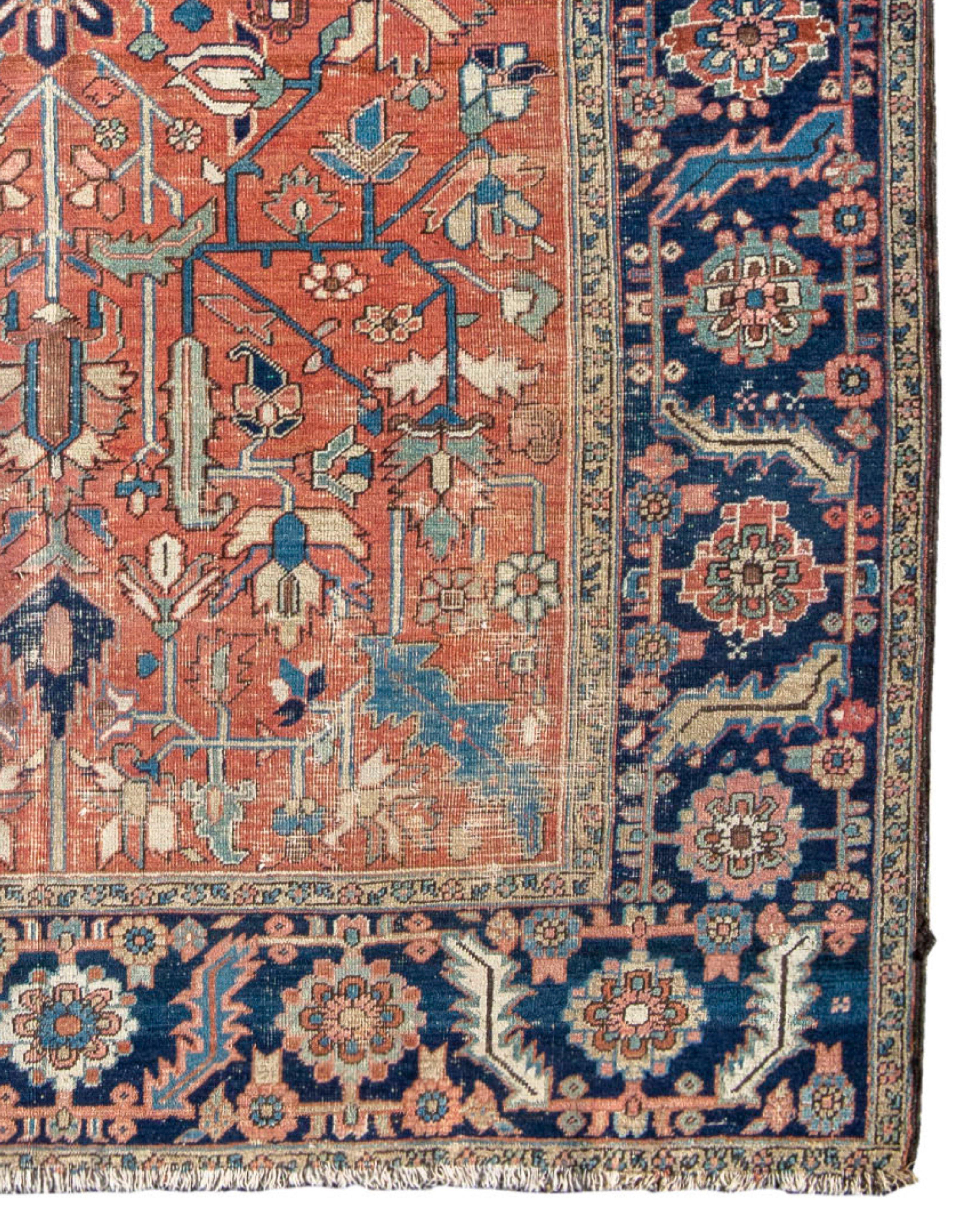 Wool Antique Persian Bakhshaish Rug, Early 20th Century For Sale