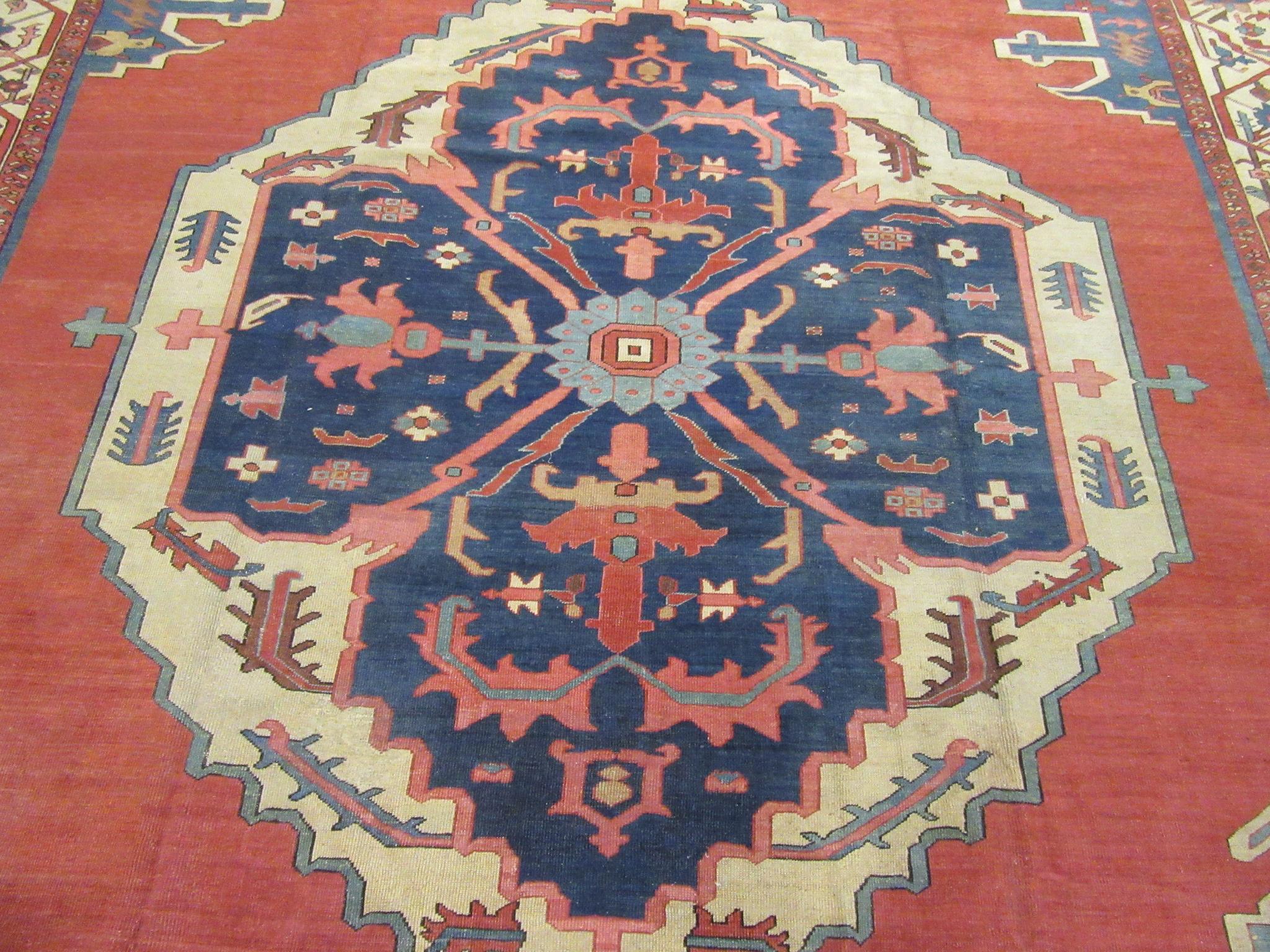 Large Antique Hand Knotted Wool  Persian Bakhshayesh Rug For Sale 5