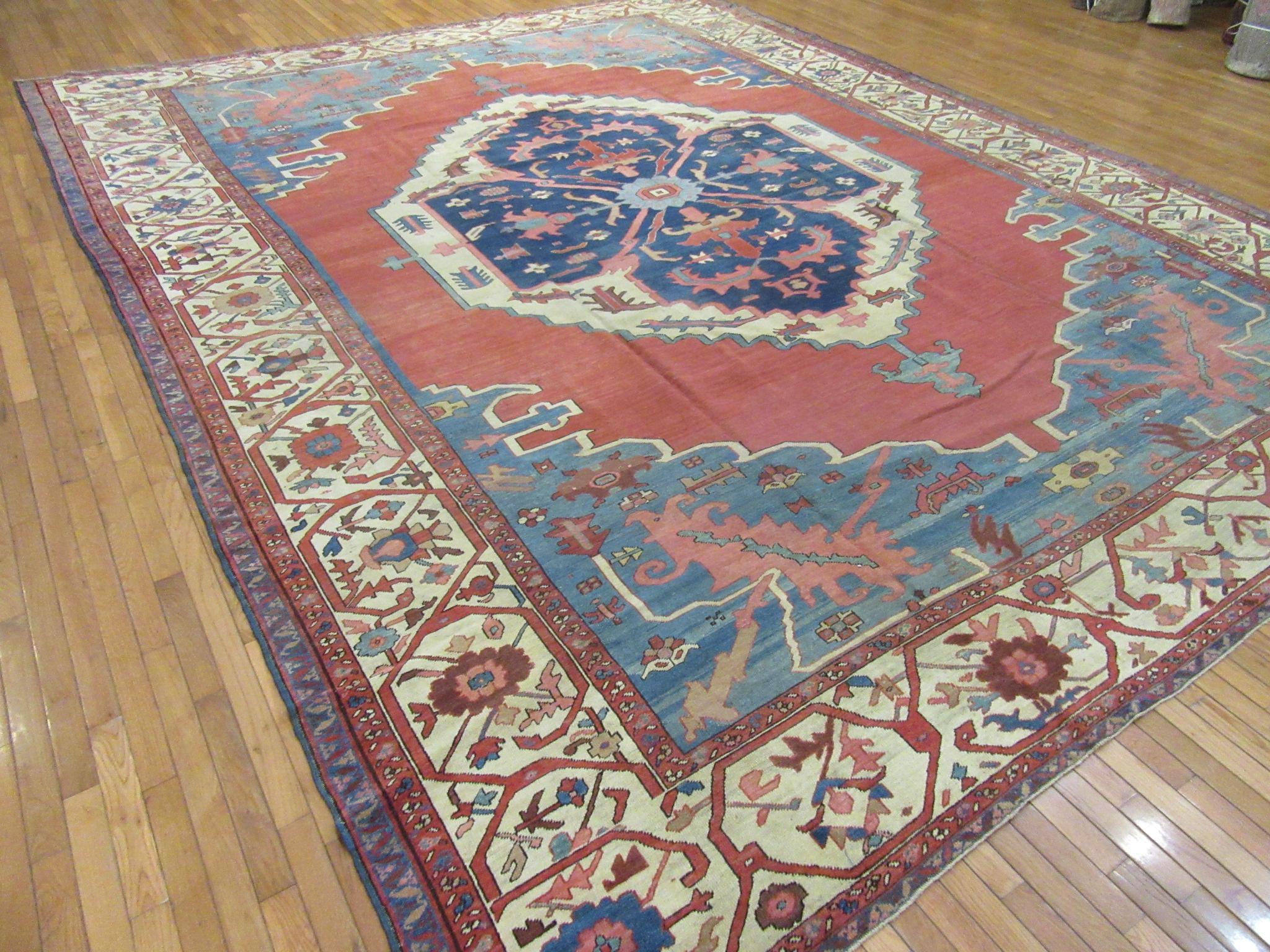 Large Antique Hand Knotted Wool  Persian Bakhshayesh Rug For Sale 13