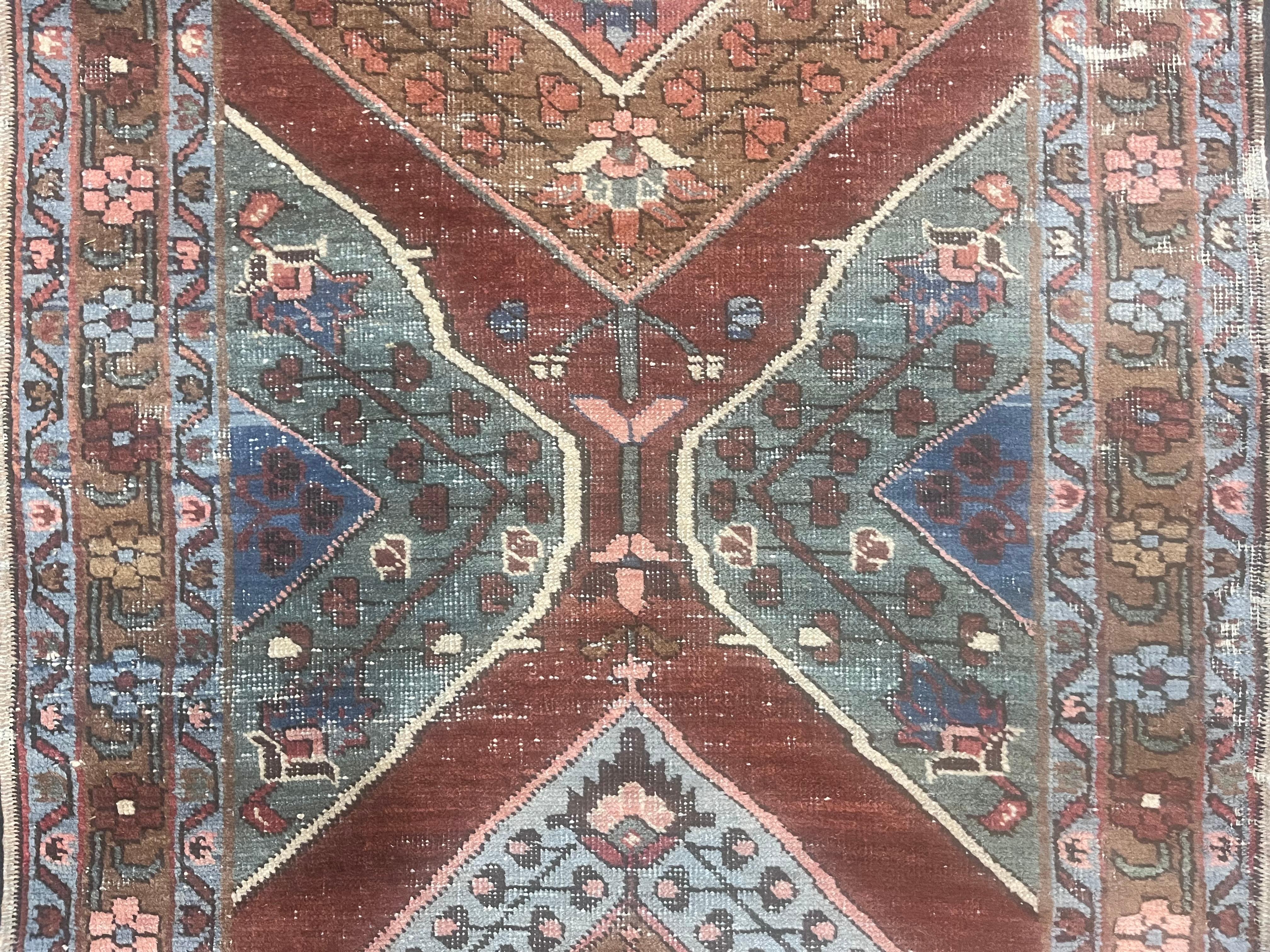 Antiker persischer Bakhshayesh-Teppich 2'9