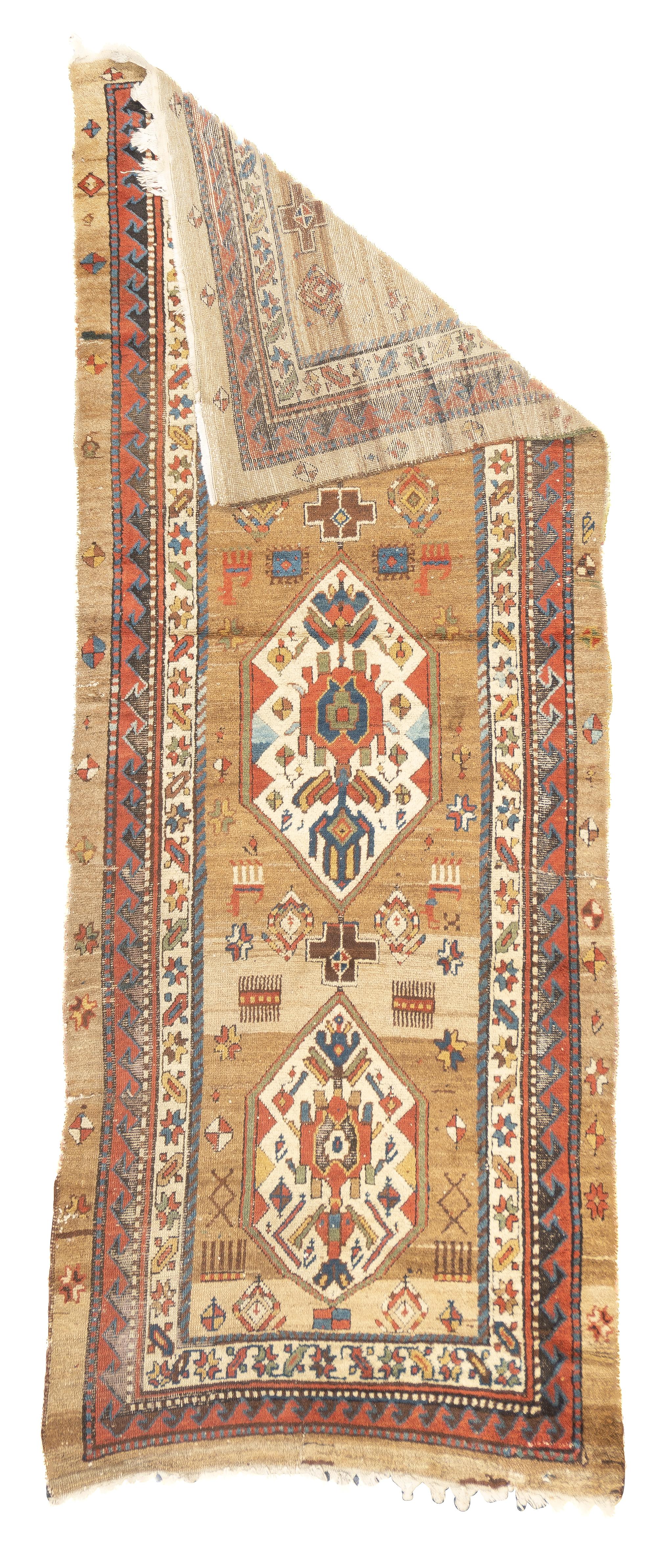 Antiker persischer Bakhshayesh-Teppich 3'6'' x 8'9''. Eine Art von Heriz, im Allgemeinen in quadratischen Formaten, Allover-Muster und groben bis mittleren Bindungen, Wolle oder Mischgewebe; gewebt vor 1900. Der Begriff wird oft auf frühe Medaillons
