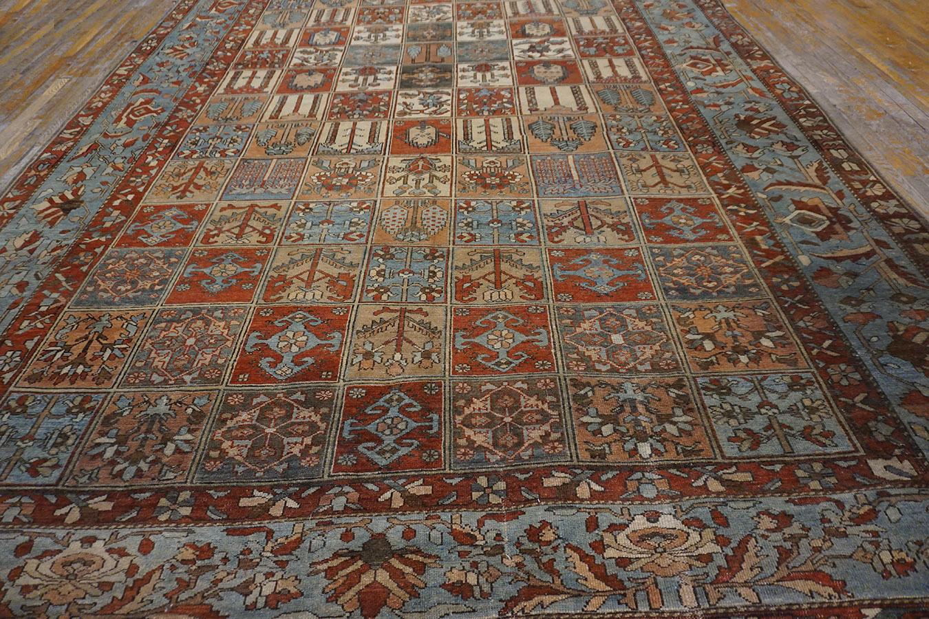 Antiker persischer Bakhtiar-Teppich, Größe: 10' 4