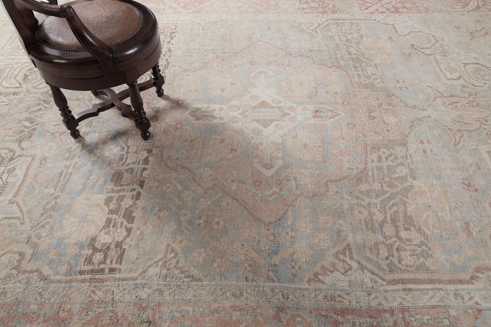 Antiker persischer Bakhtiar-Teppich (Wolle) im Angebot