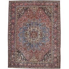 Antique Persian Bakhtiari Area Rug with Traditional Style
