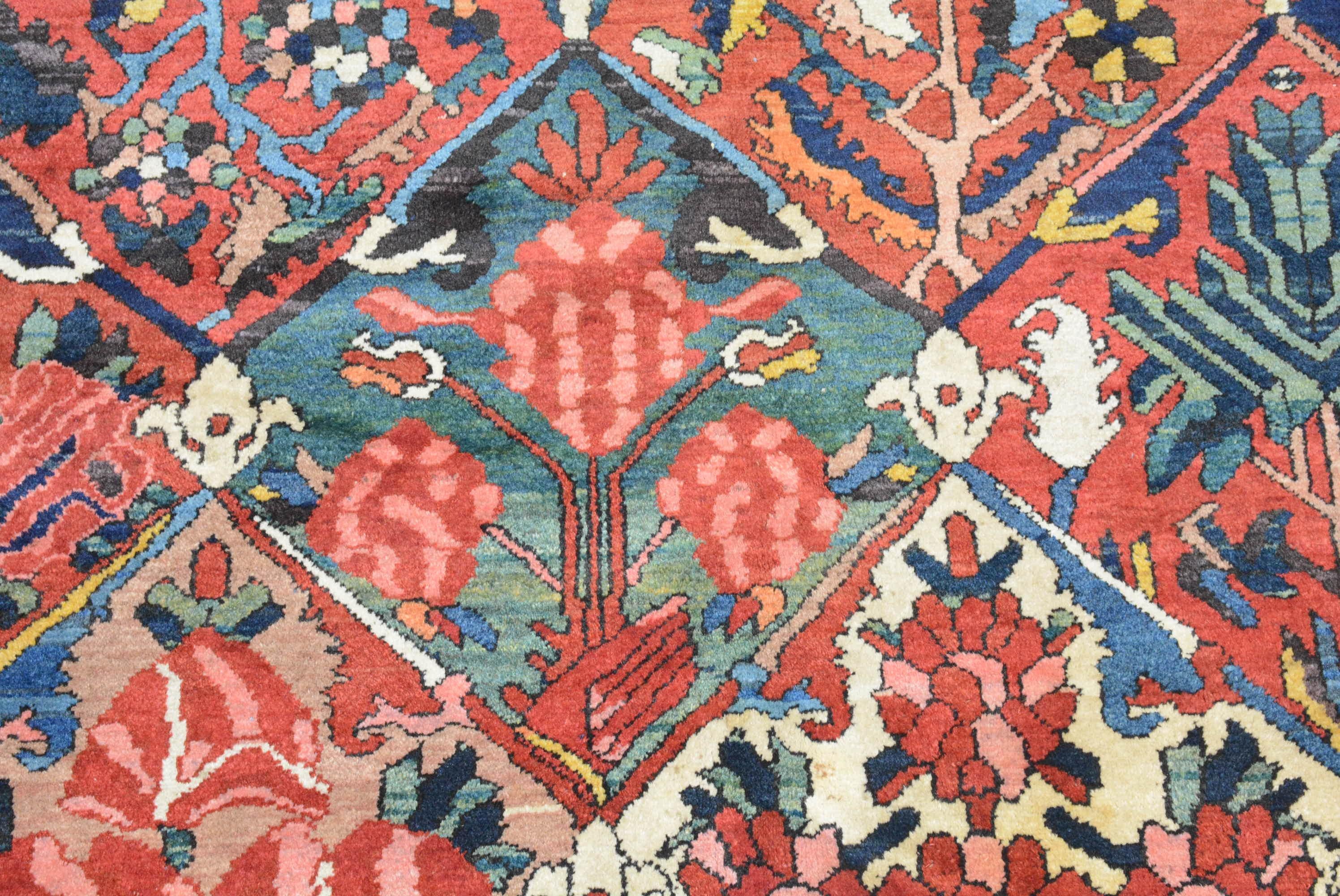 Antiker persischer Bakhtiari-Teppich aus Persien (Stammeskunst) im Angebot