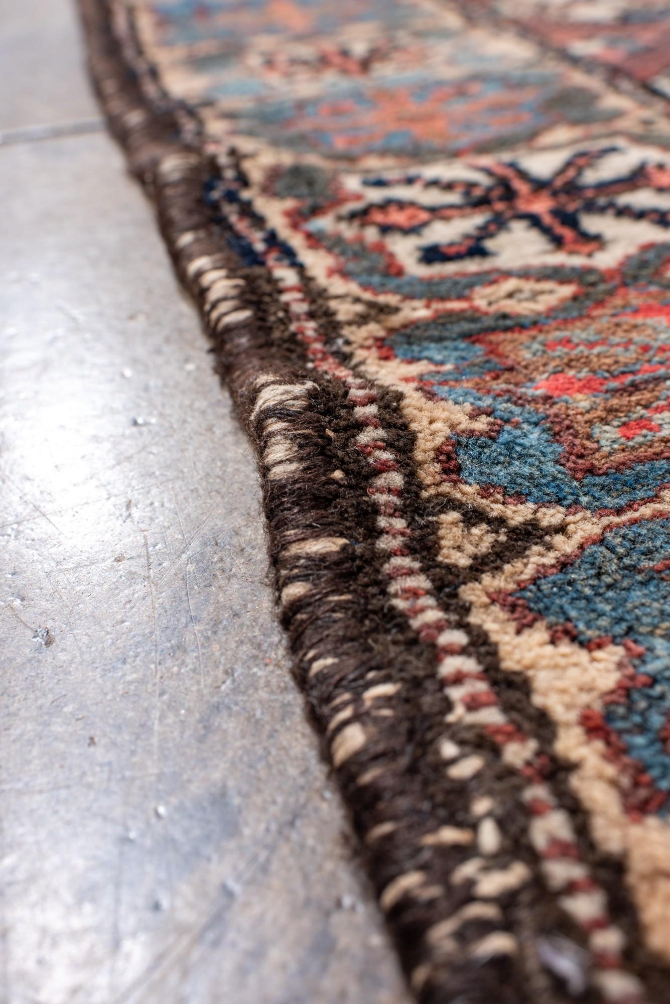 Alfombra persa antigua Bakhtiari Garden Panel Lana en venta