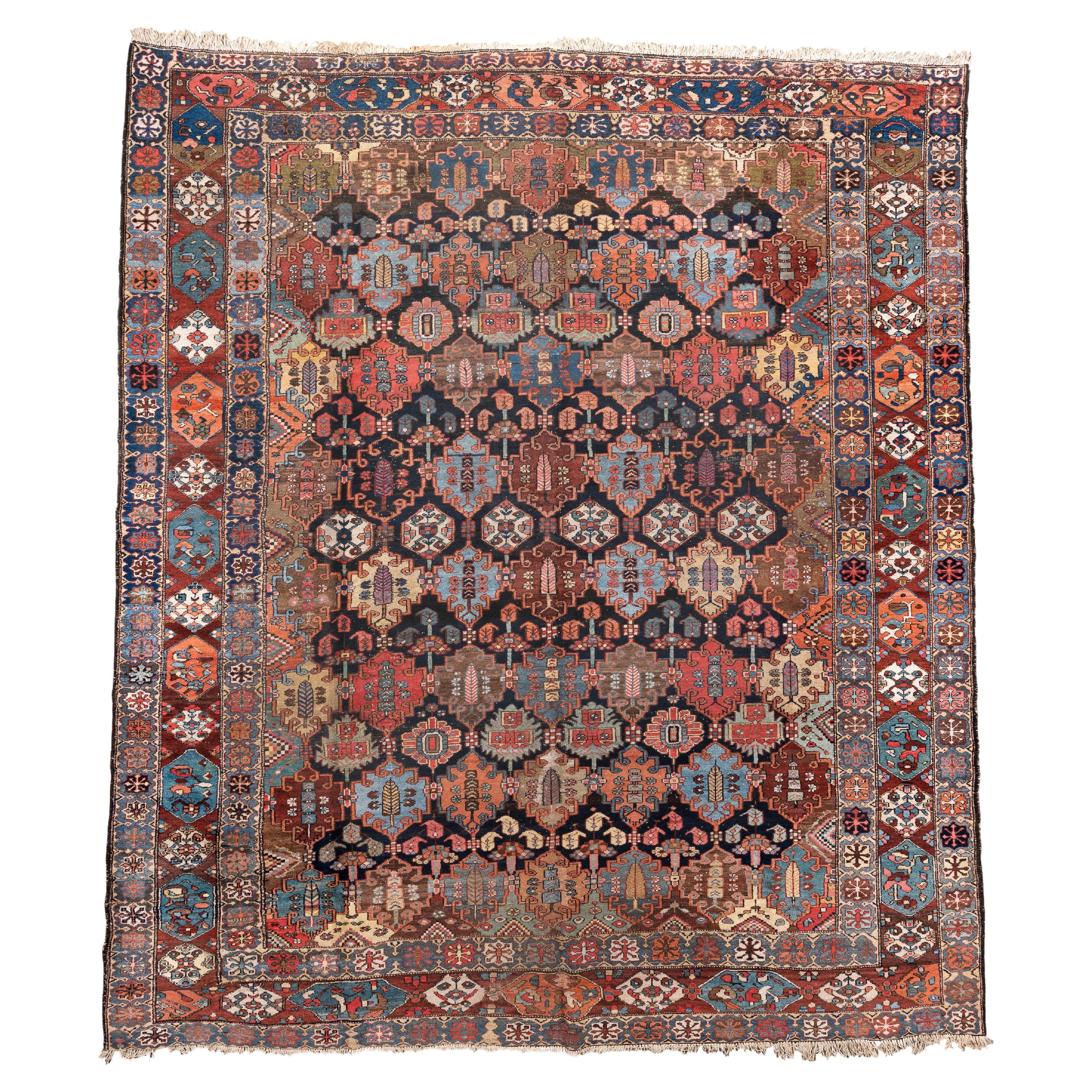 Alfombra persa antigua Bakhtiari Garden Panel en venta