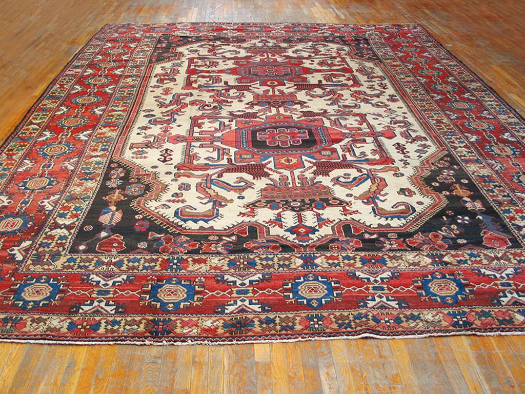 Antique Persian Bakhtiari rug. Size: 12'6