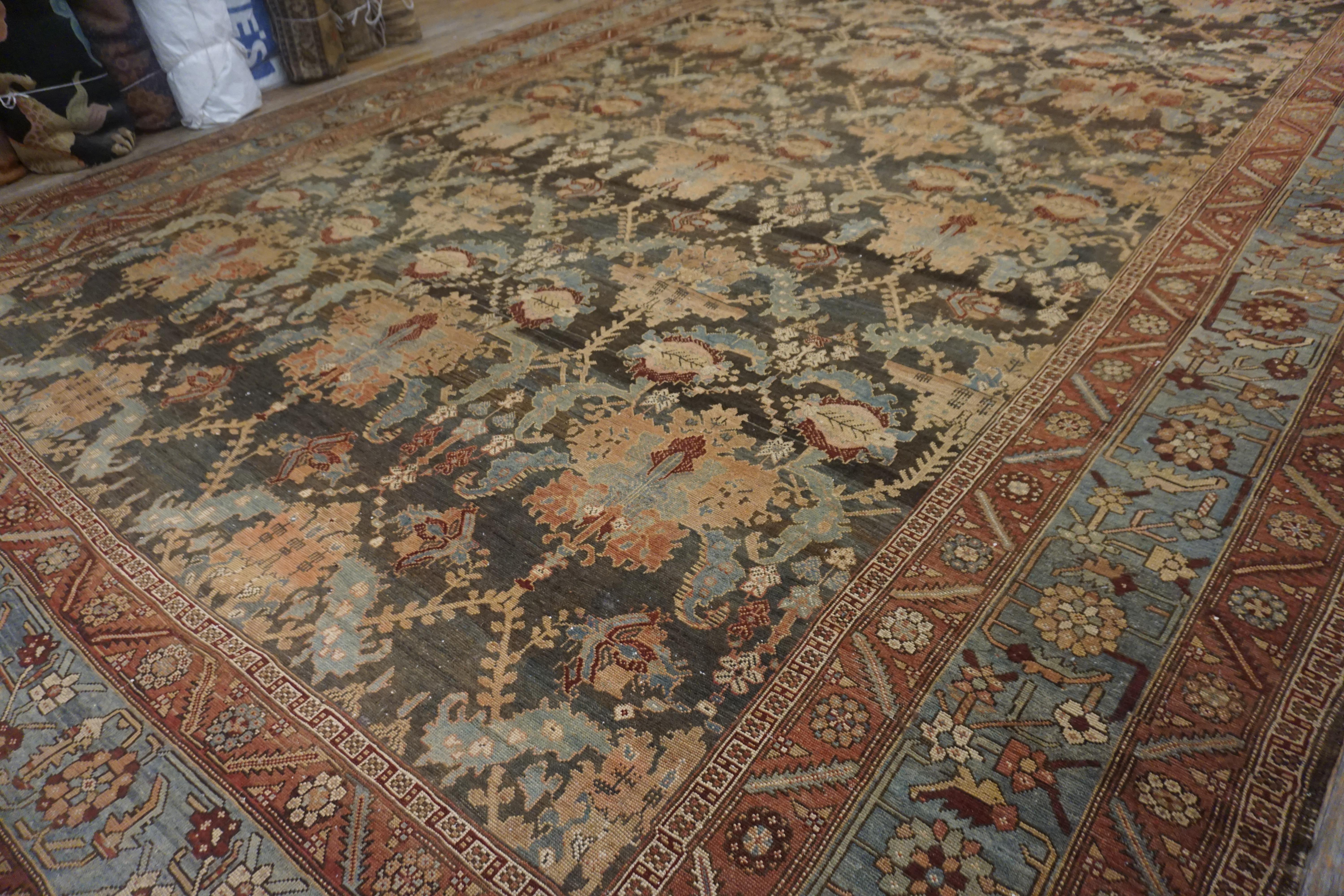 Persischer Bakhtiari-Teppich aus dem späten 19. Jahrhundert ( 13'10