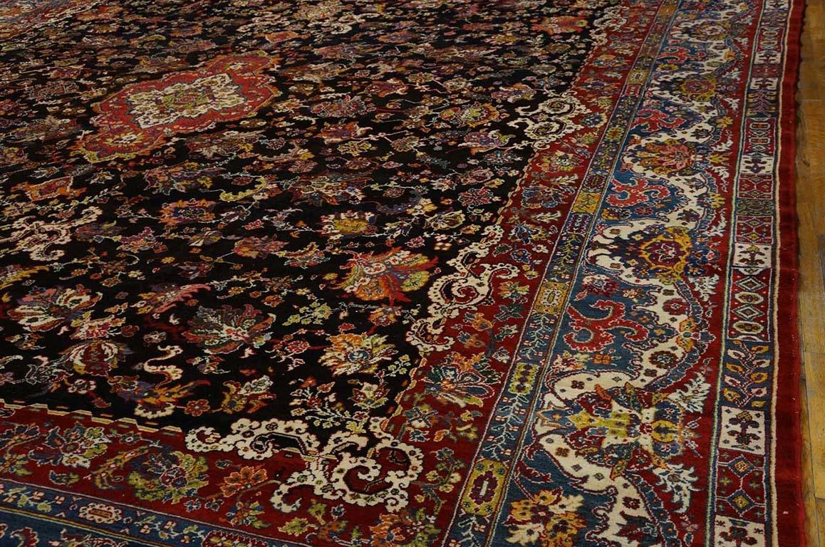 Mid 20th Century  Persian Bakhtiari Carpet ( 15'6