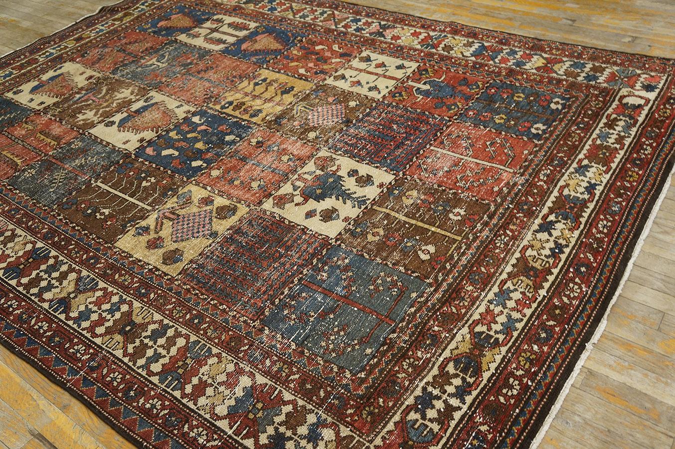 1920s Persian Bakhtiari Garden Carpet ( 6'9'' x 9'' - 205 x 275 cm ) In Good Condition For Sale In New York, NY