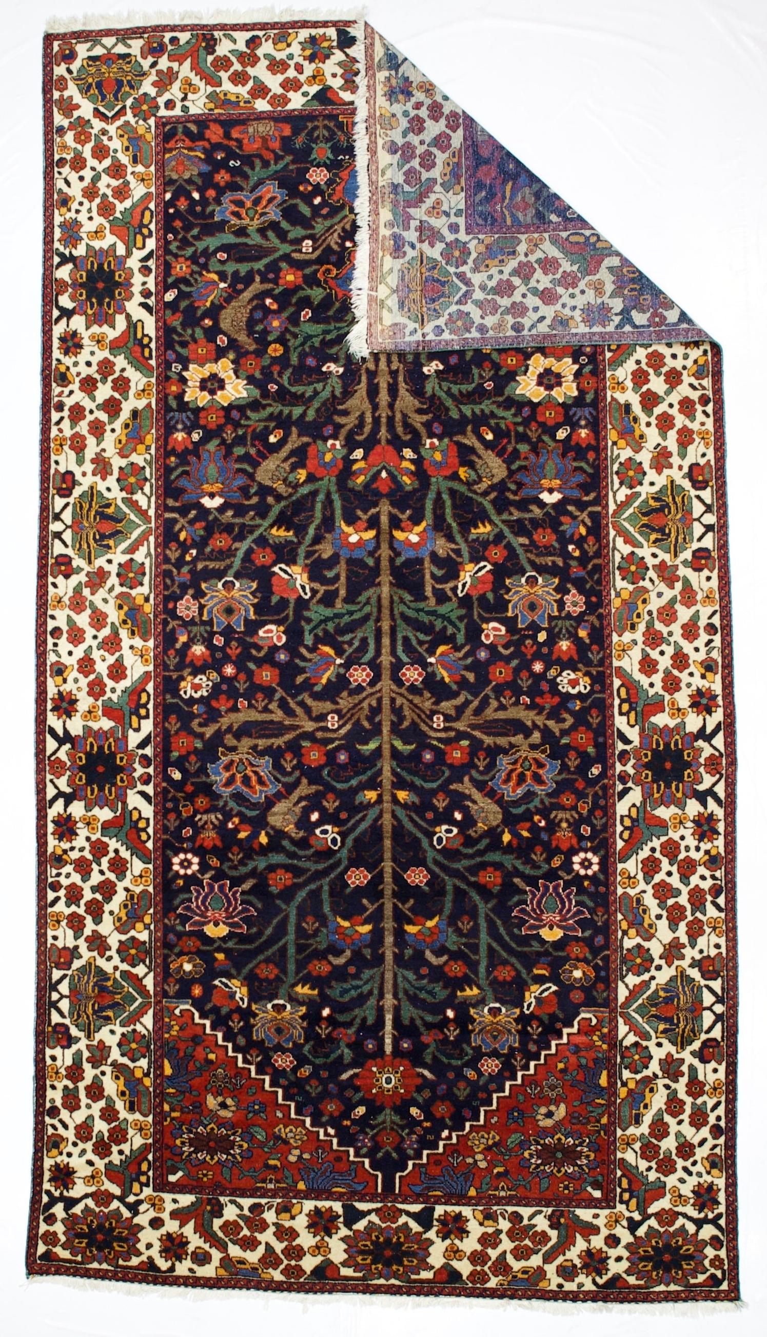 Antiker persischer Bakhtiari Teppich 6'1
