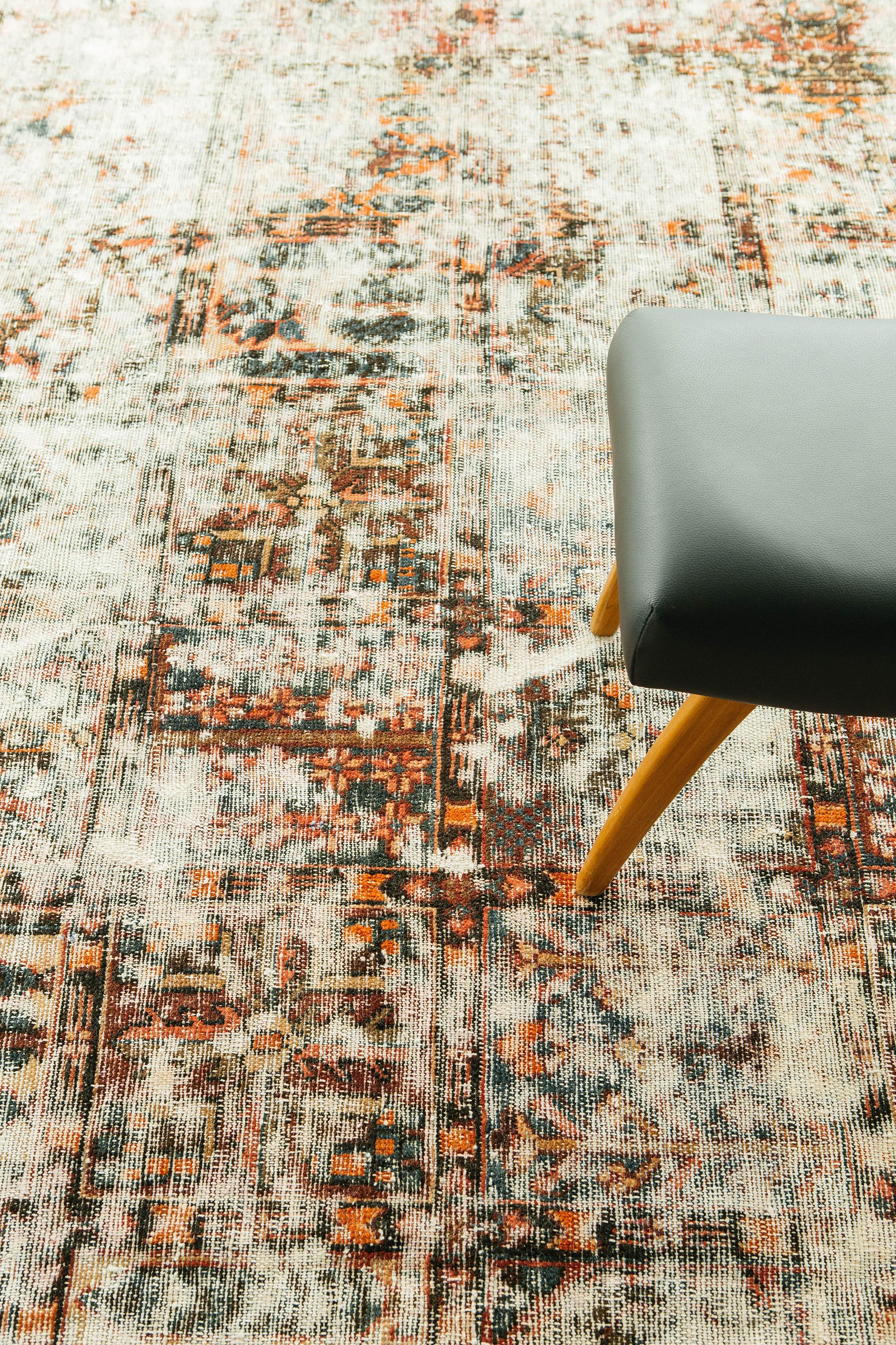 Noué à la main Tapis persan ancien Bakhtiari en vente