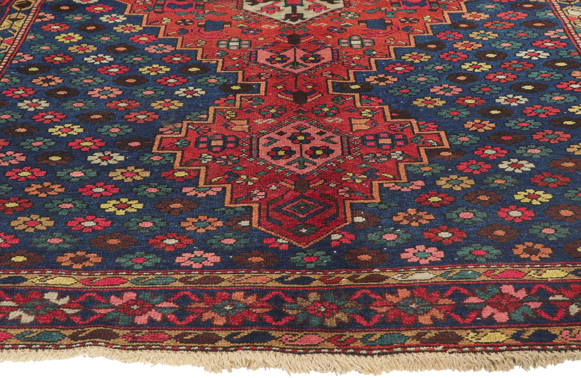Antiker persischer Bachtiari-Teppich (Persisch) im Angebot