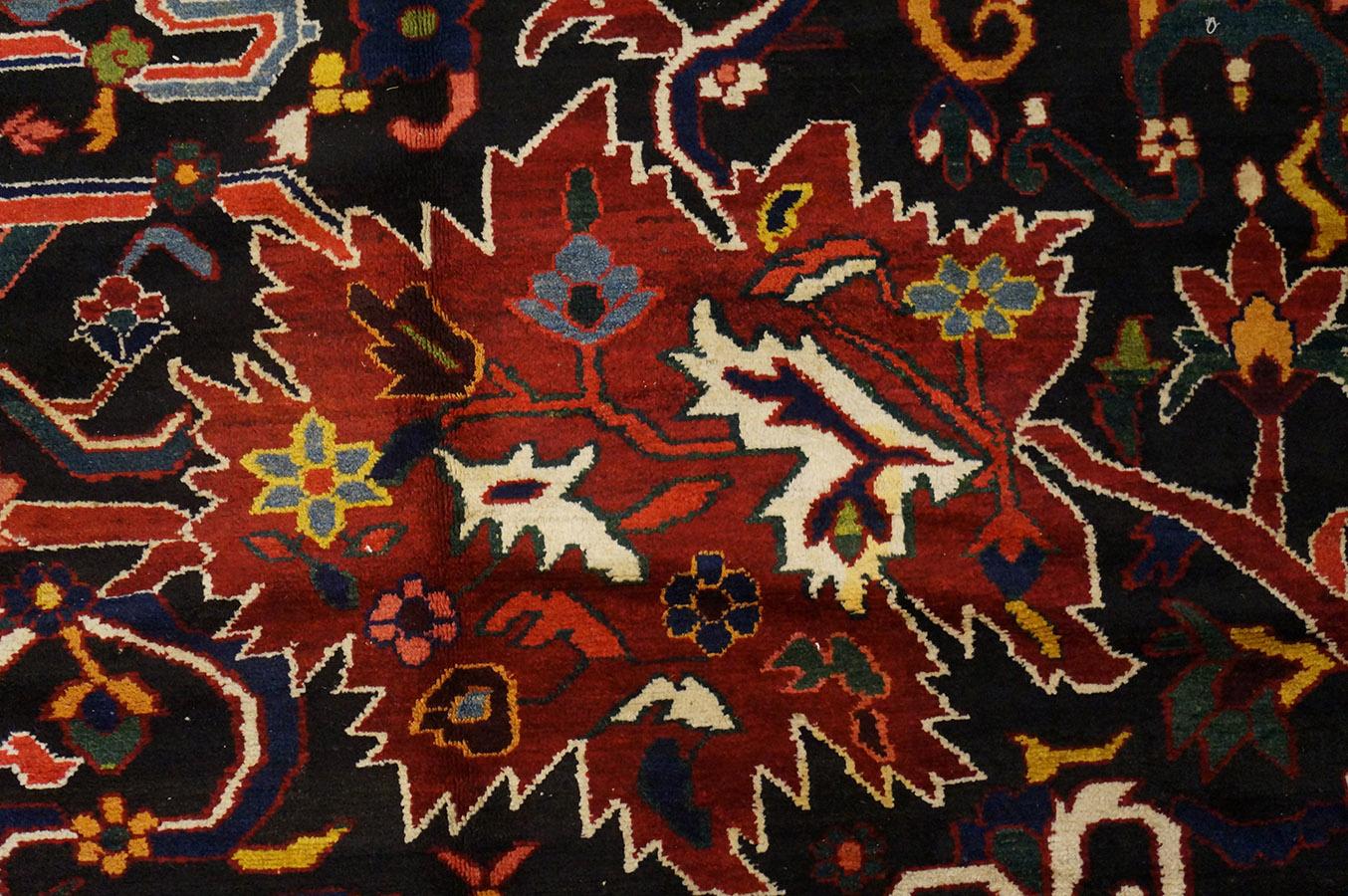 Early 20th Century Persian Bakhtiari Carpet ( 16' x 23' - 487 x 702 ) For Sale 2
