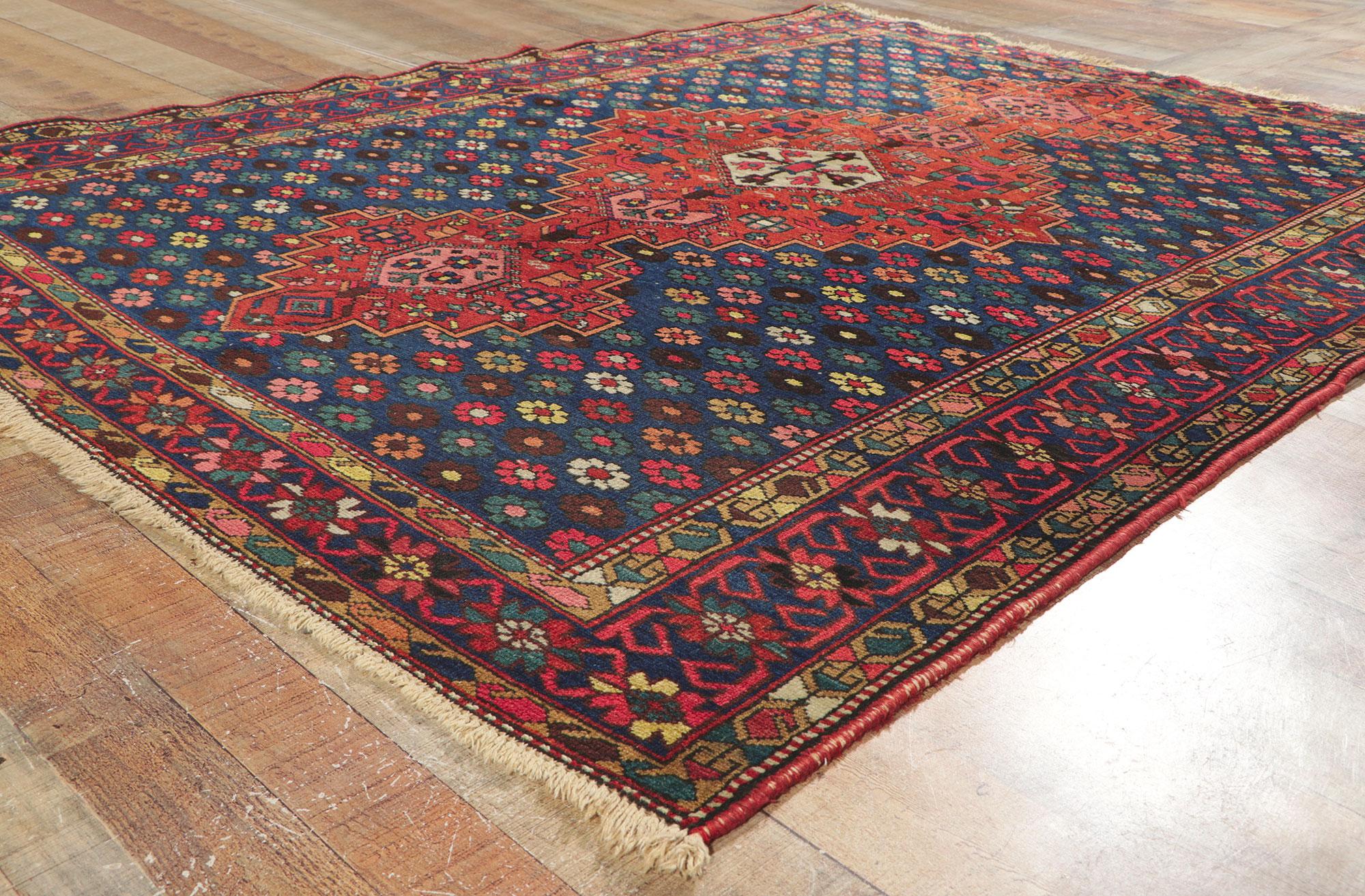 Antiker persischer Bachtiari-Teppich (20. Jahrhundert) im Angebot