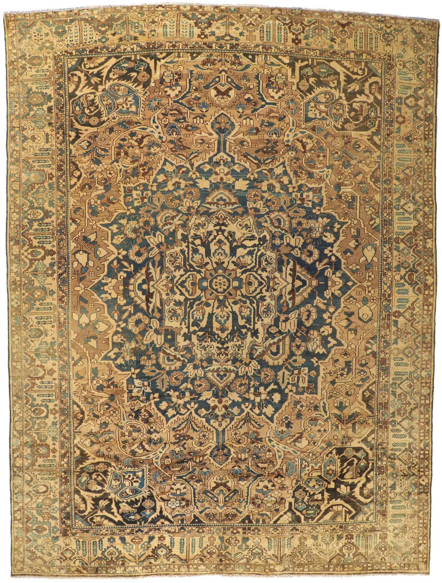 Alfombra persa Bakhtiari de 1920 en venta 1