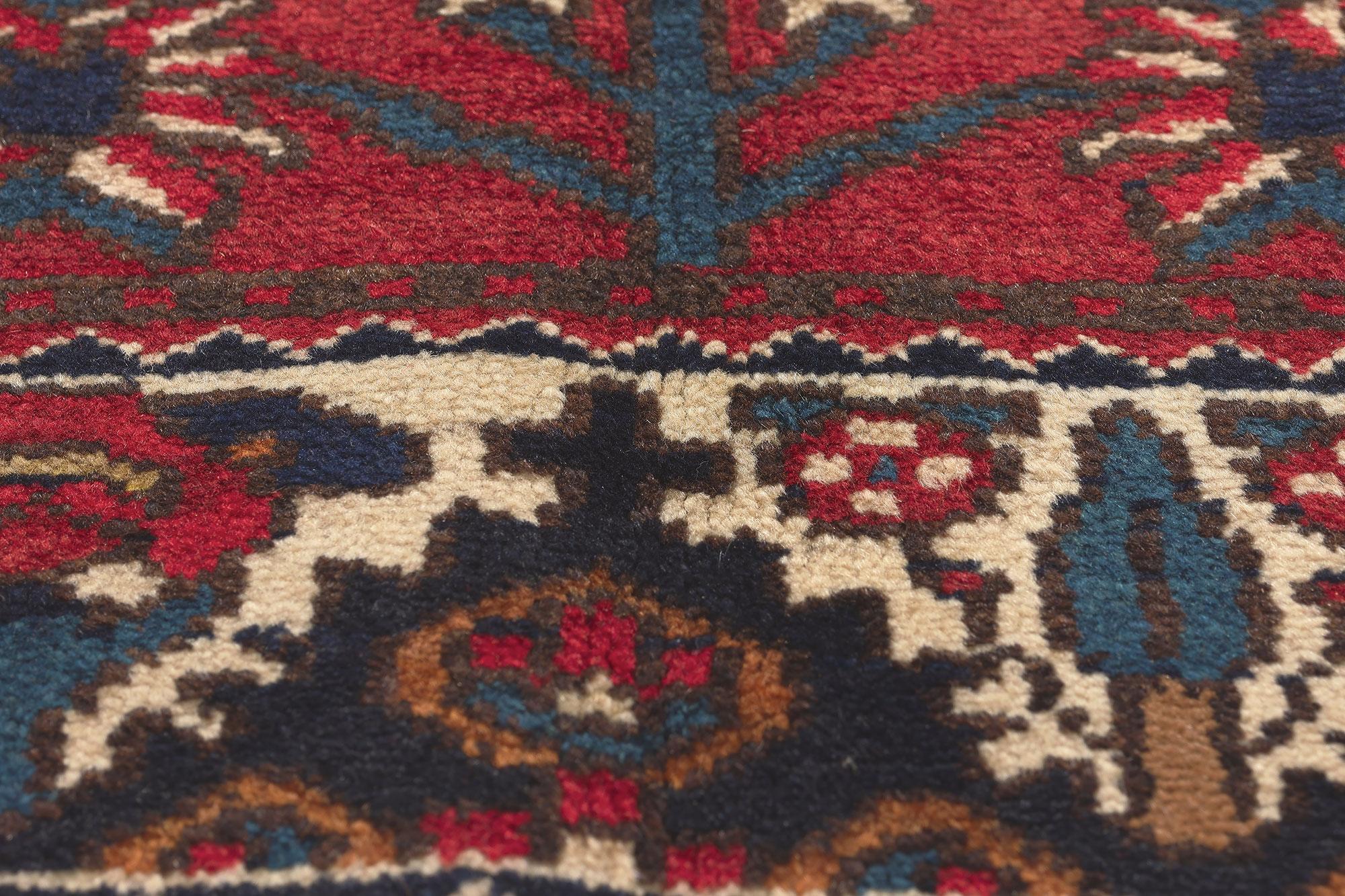 Antique Persian Bakhtiari Rug, Timeless Appeal Meets Patriotic Flair In Good Condition For Sale In Dallas, TX