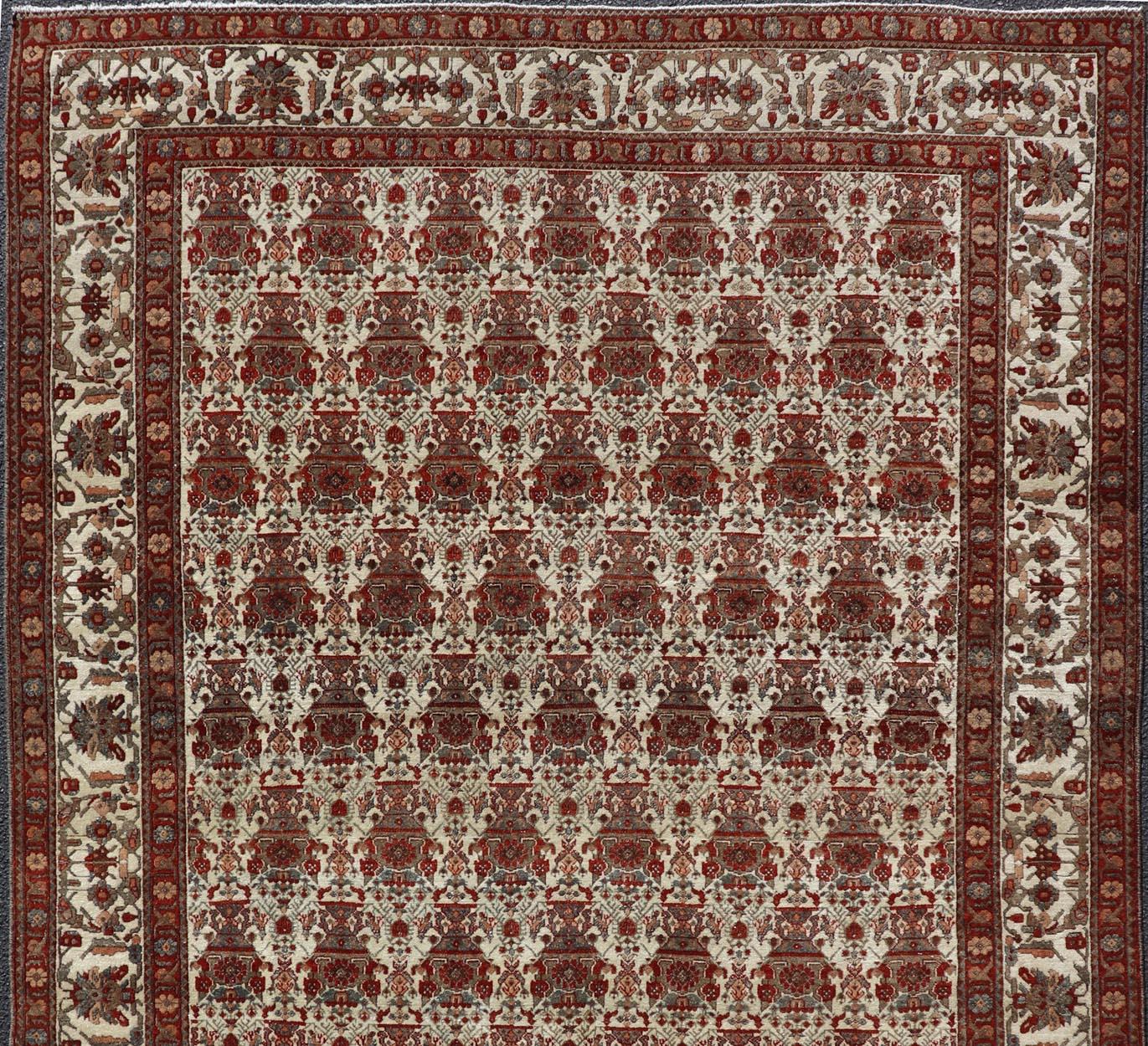 Tapis persan ancien Bakhtiari avec un élégant motif floral sur toute sa surface 6'7 x 9'9 en vente 4