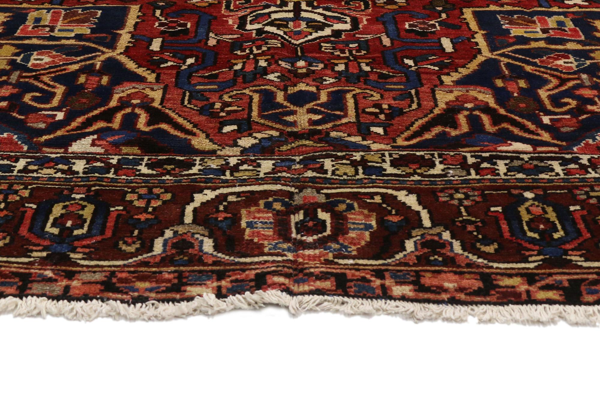 Persischer Bakhtiari-Teppich von 1910 mit englischem Landhausstil (Handgeknüpft) im Angebot