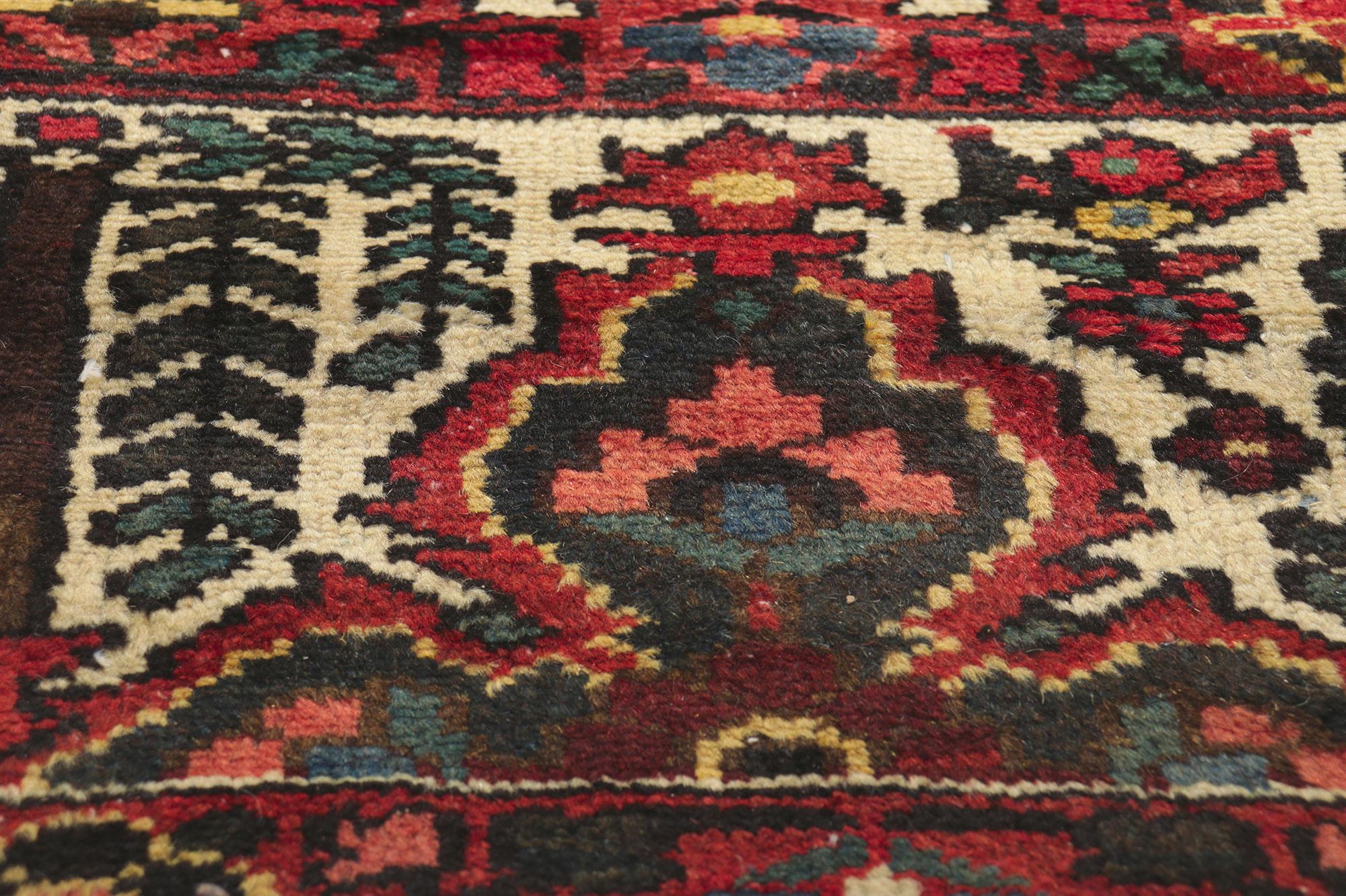 Aesthetic Movement Antique Persian Bakhtiari Carpet with Traditional Style For Sale