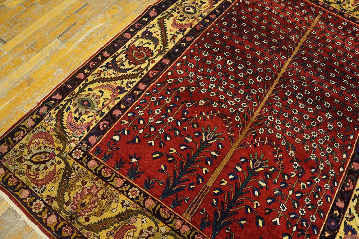 Tappeto Bakhtiari Tree of Life persiano della fine del XIX secolo (4'7